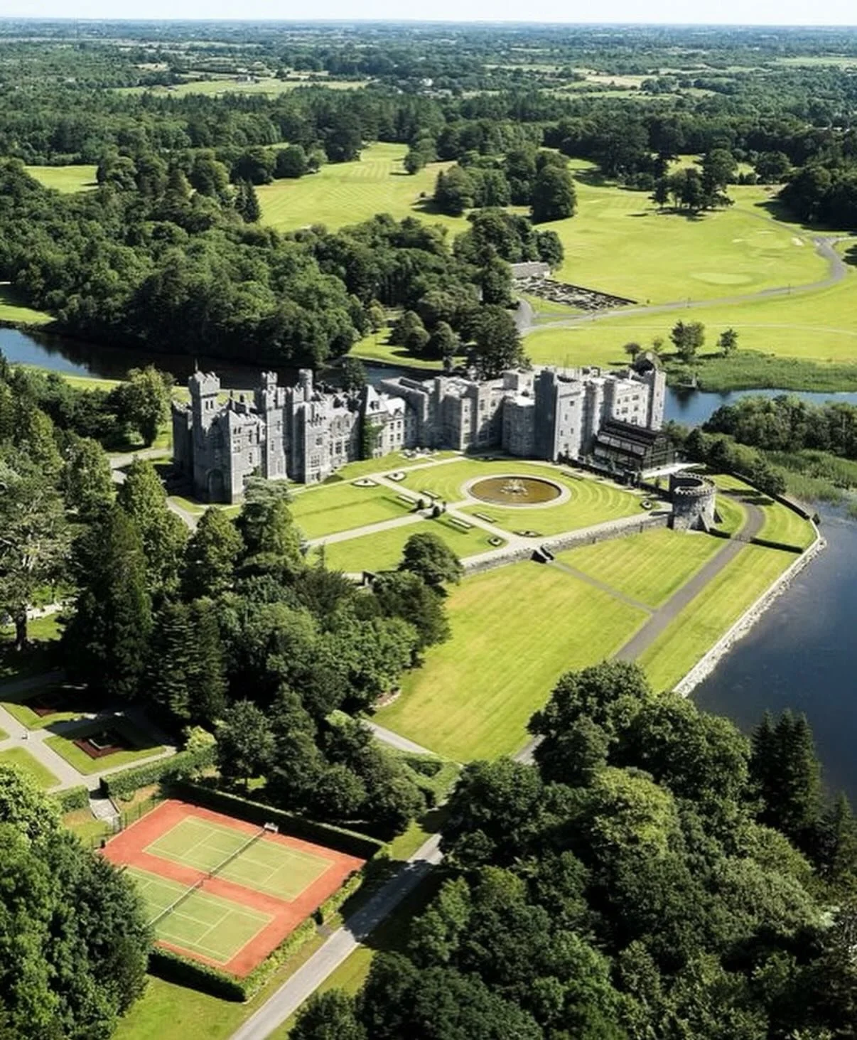 Ireland 🍀 Home of the 2027 Ryder Cup!

Clients will be off on a fully private, experience driven journey through Ireland later this year.

Highlights include a stay at the legendary Ashford Castle, one of the oldest castles in the world, paired with