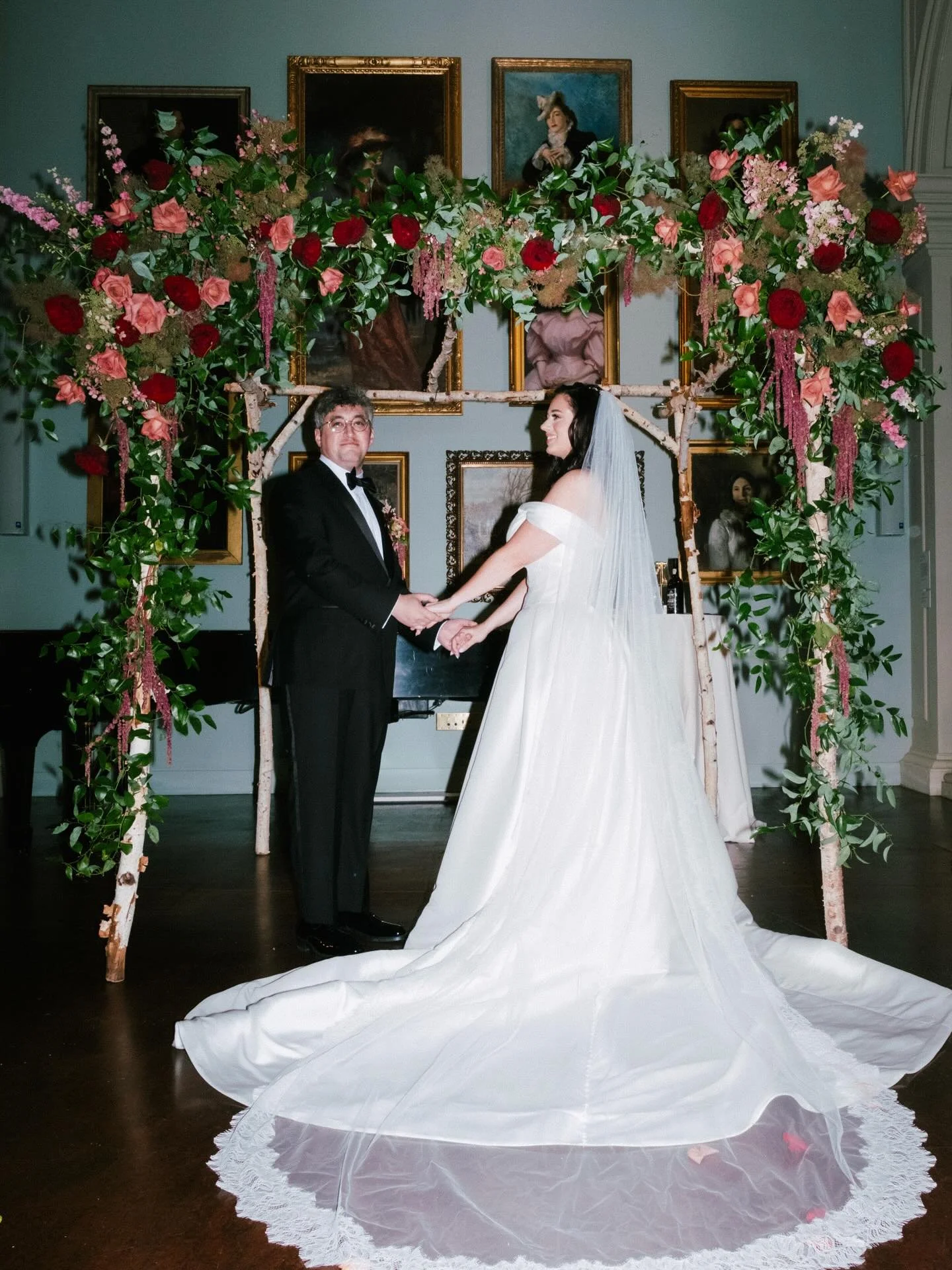 Ok sometimes I am just amazed at how cool and fun my clients are. I&rsquo;ve gotten so lucky that all of my clients, but particularly Becky and Dan, are the type of people who make weddings what they want to be and it&rsquo;s fun as helllll. 👏🏻👏🏻