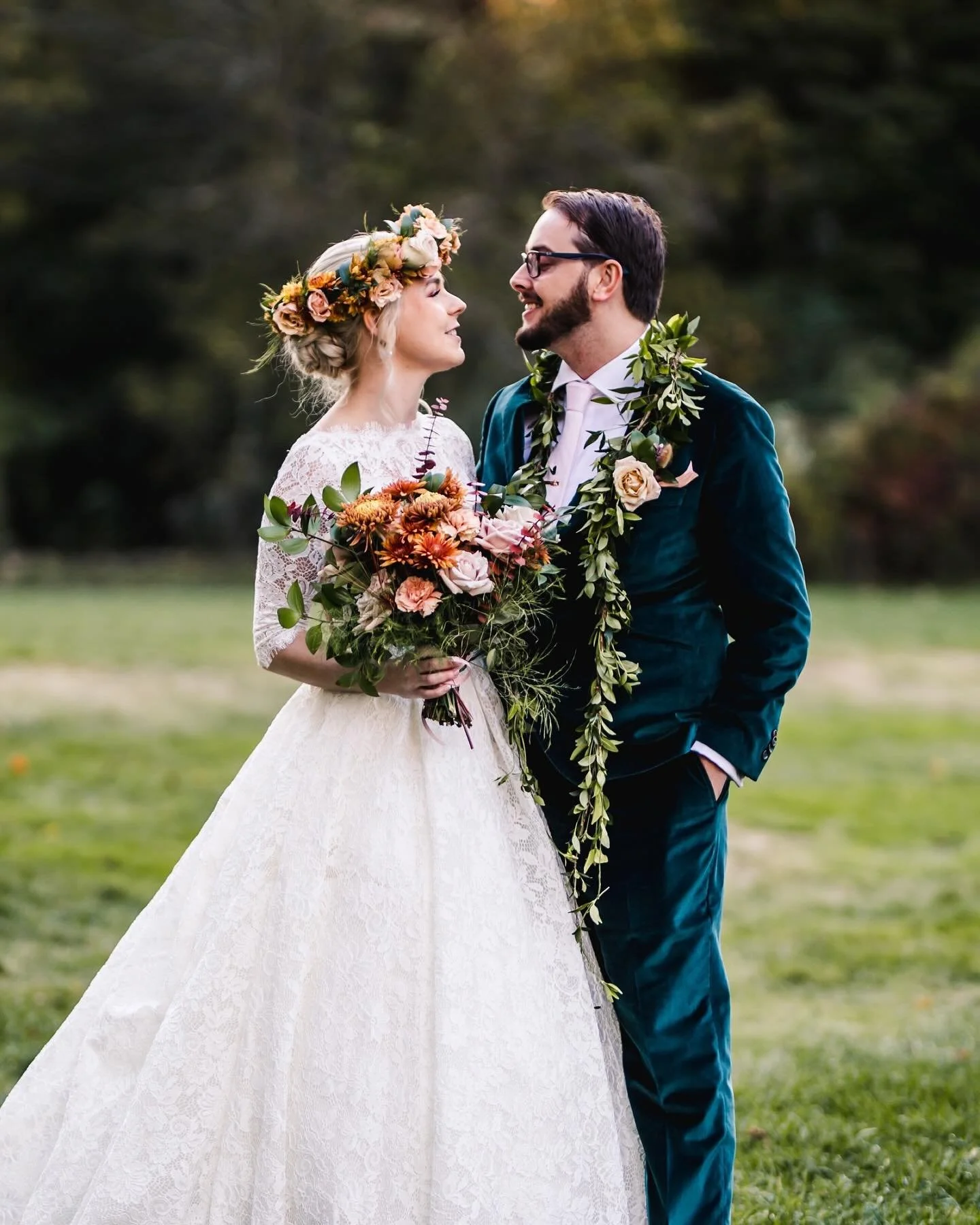 Happy anniversary to my favorite person ❤️ I love you too much, Harlan. 

3 years ago I took a professional florist course at @cass_school_of_floral_design because I wanted to be able to do my own wedding flowers confidently (yes, I&rsquo;m sure my f