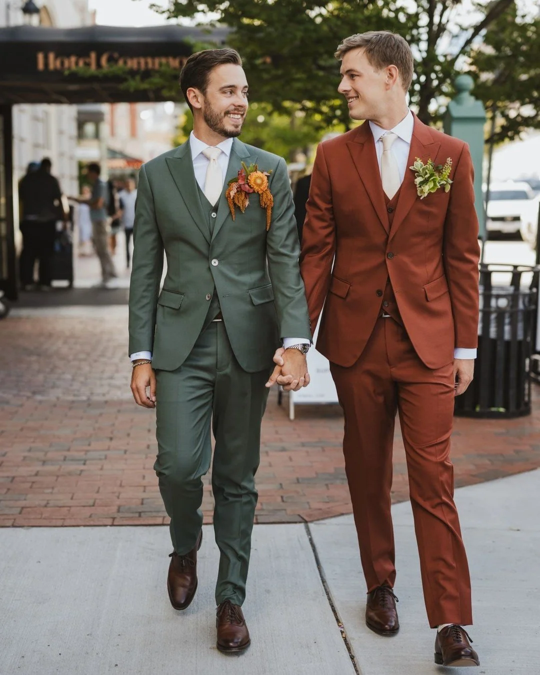 First of my Round Up series!! Here&rsquo;s a selection of some of my fav boutonnieres, floral lapels, and bow ties! From the start of my biz, I&rsquo;ve wanted to design interesting and unique personal florals for suit-wearers. A classic boutonniere 