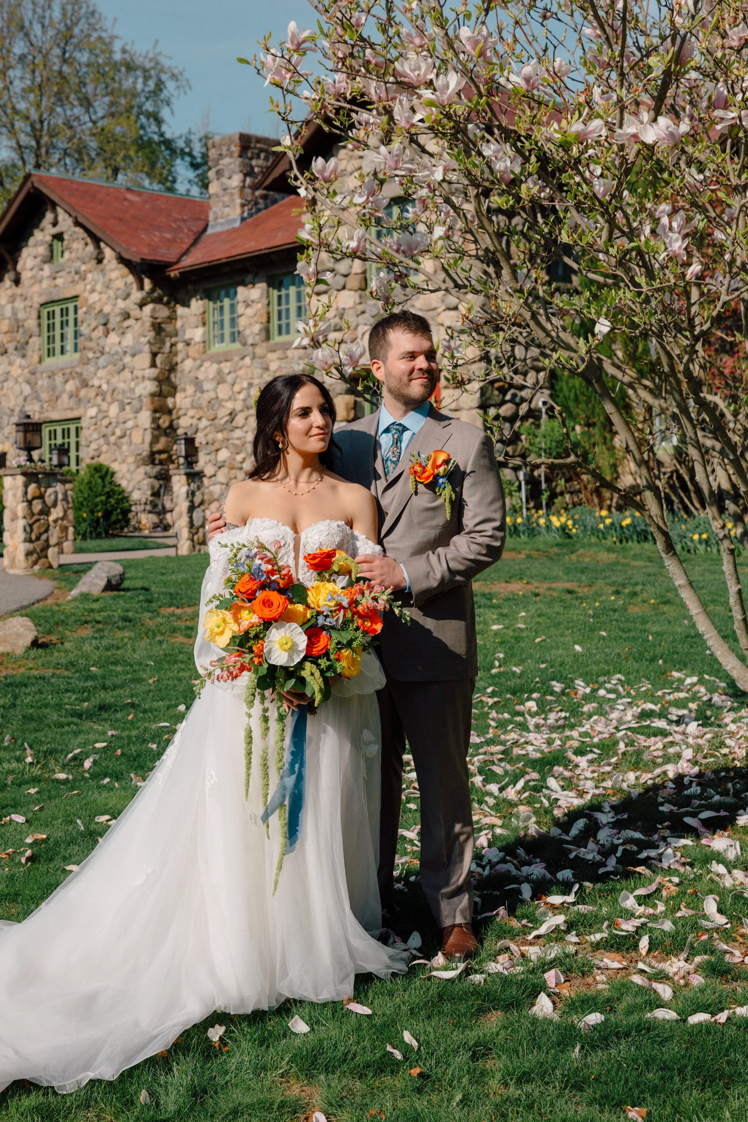 Bright Funky Summertime Wedding At Willowdale Estate