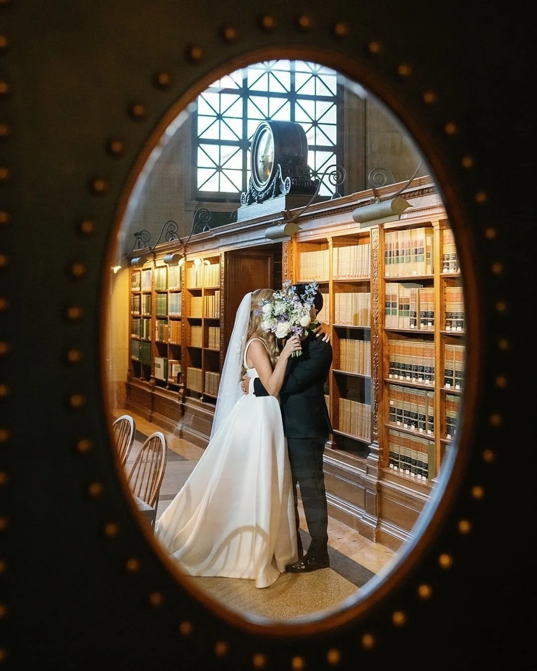 More scenes from B+L&rsquo;s gorgeoussss Boston Public Library wedding last September! The BPL is a classic for a reason 😍
⠀⠀⠀⠀⠀⠀⠀⠀⠀
Captured by the ever talented @katherinebrackmanphoto
Planning: @Kristinakuus of @lizpruitt_events
Venue: @bplboston