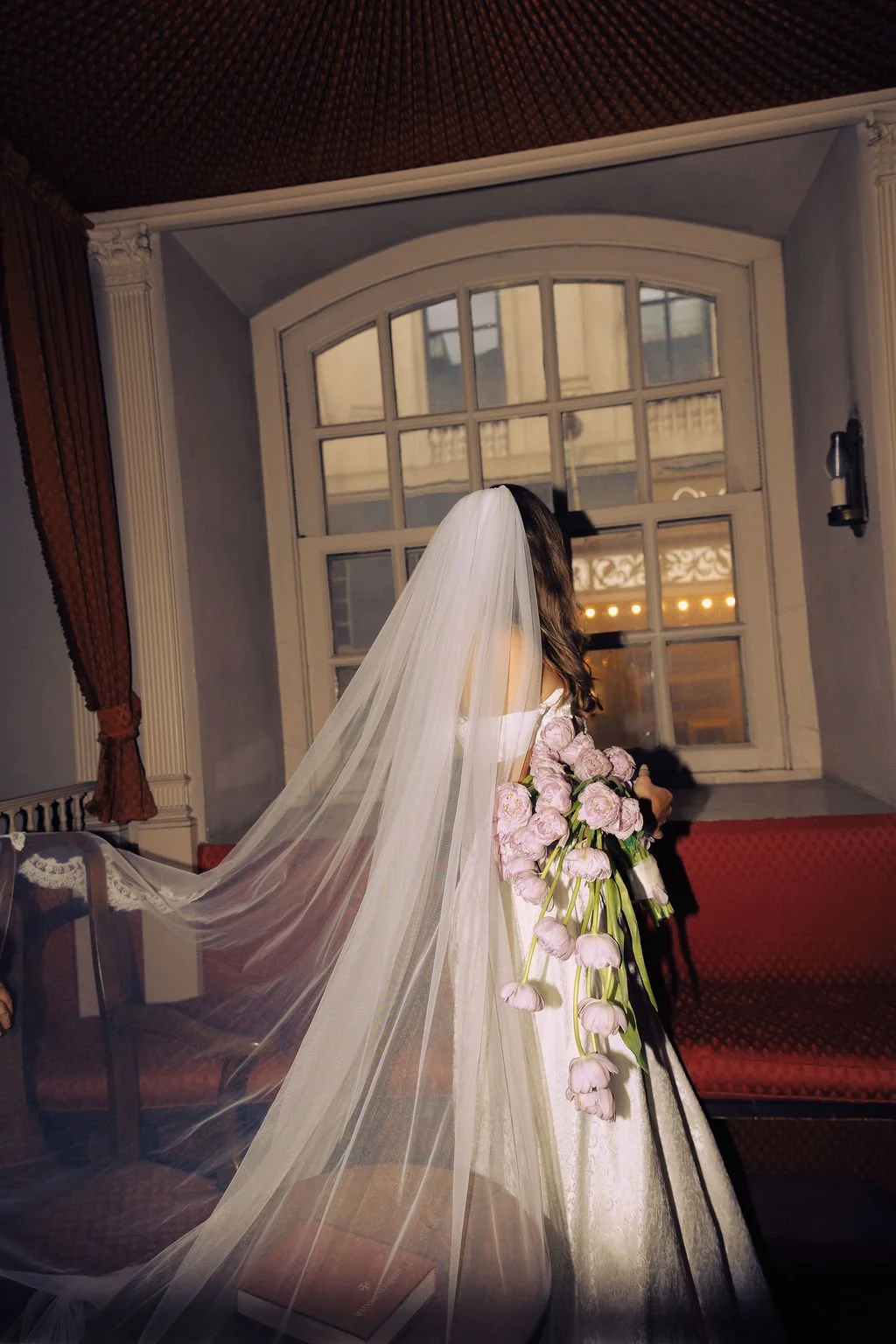  how much do wedding flowers cost 3