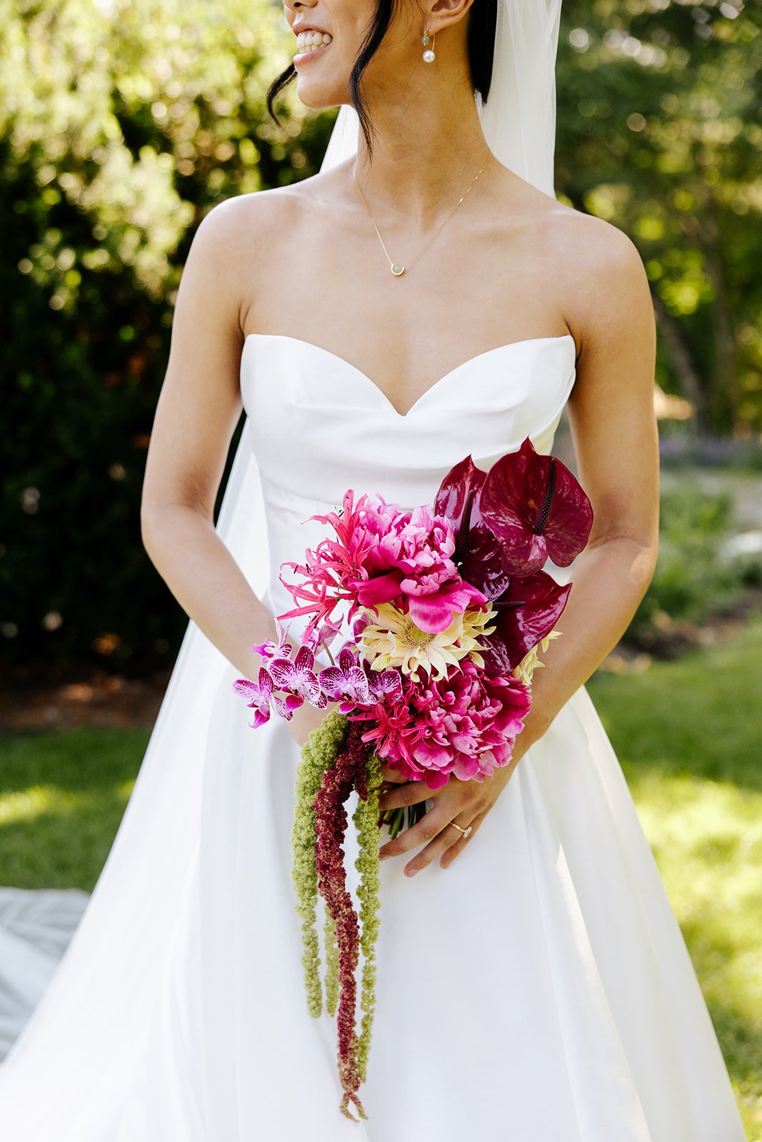  how much do wedding flowers cost 6
