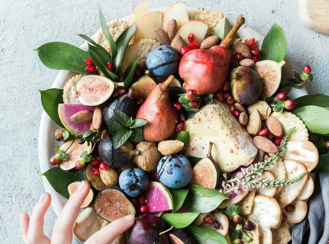We all know brushing, flossing, and regular dental checkups are essential for a healthy smile&mdash;but did you know what you eat plays a big role in your oral health, too?  Our blog has your top tips!

Link in bio to check it out...

#linkinbio #den