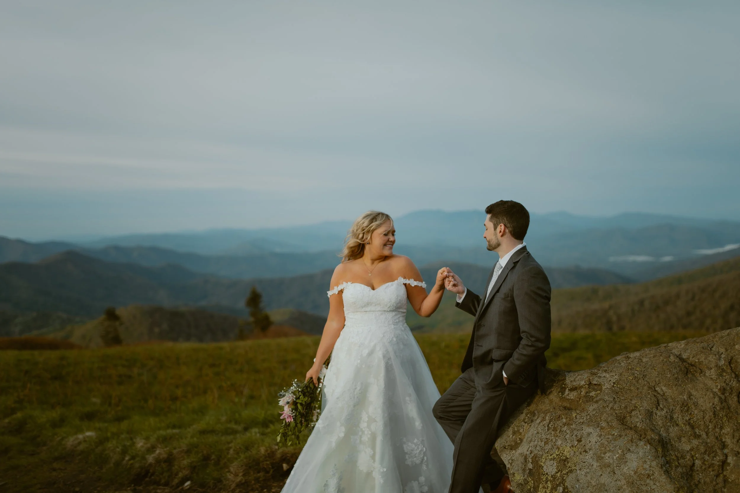 sunrise-roan-mountain-elopement-Tennessee