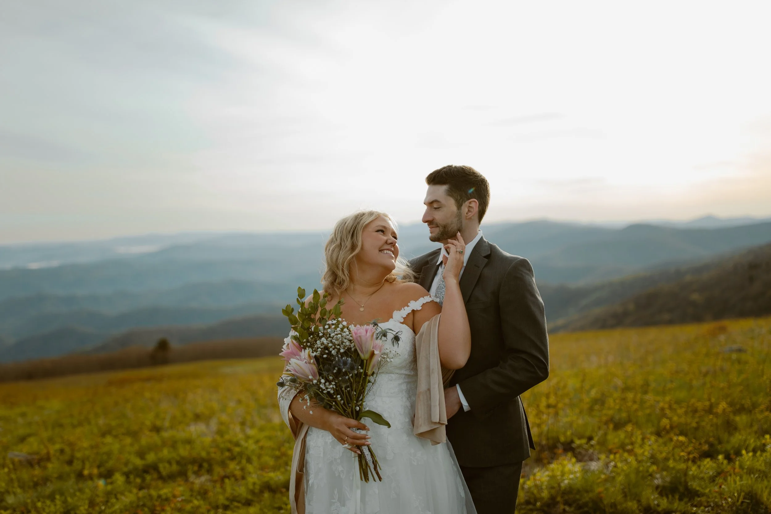sunrise-roan-mountain-elopement-Tennessee