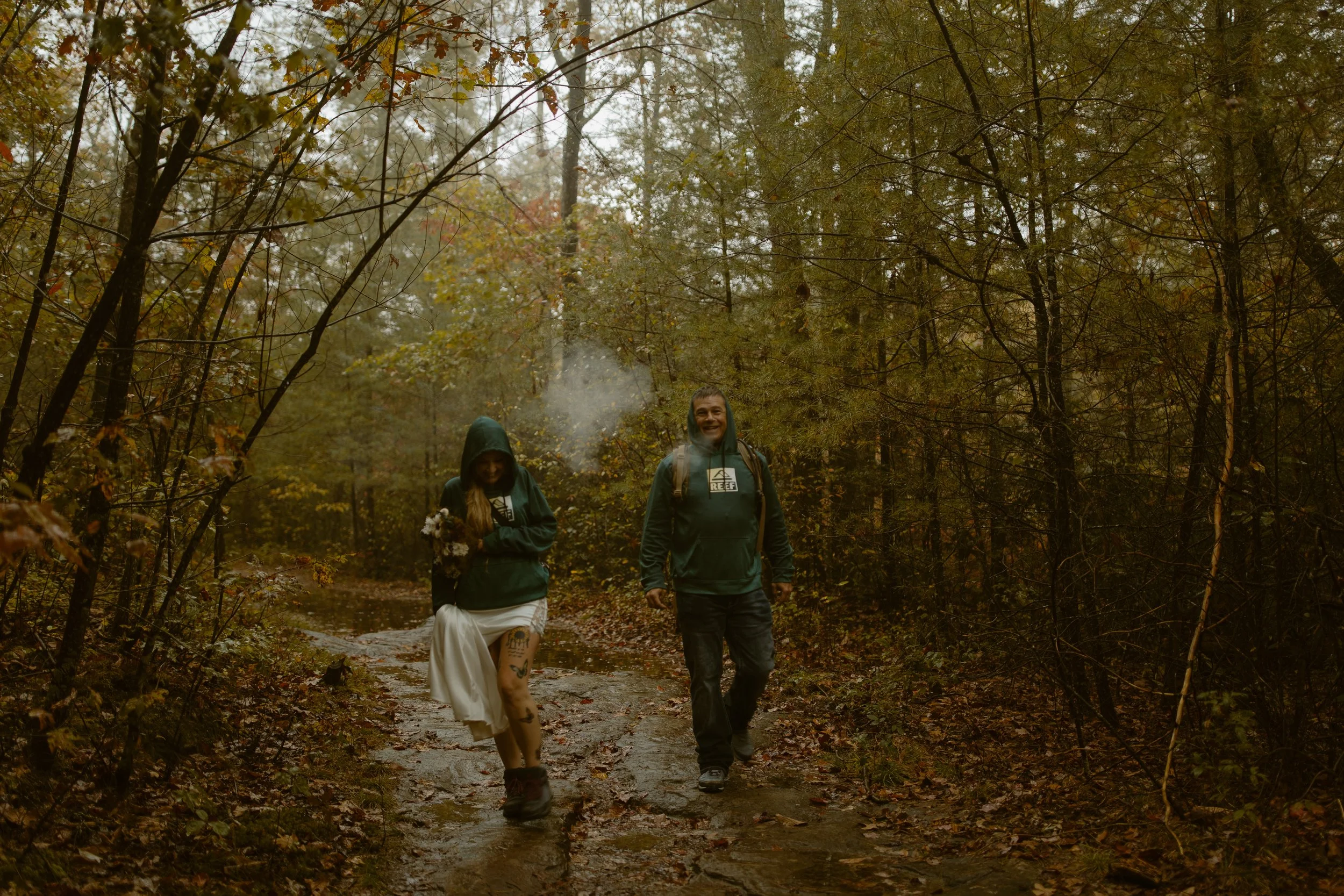 Tennessee-adventure-waterfall-fall-elopement