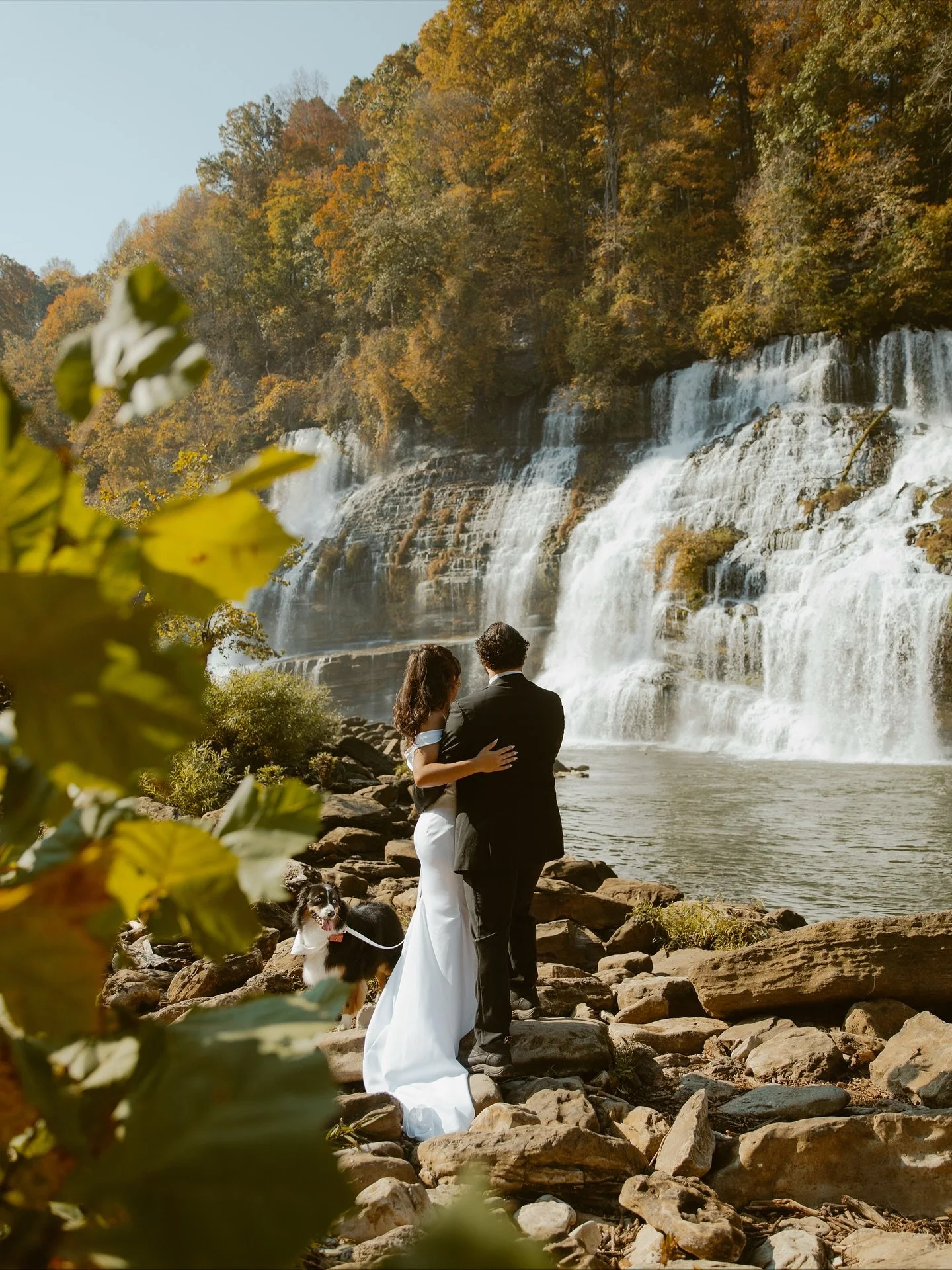 It&rsquo;s officially fall 🍂 and we couldn&rsquo;t be more excited for all the couples we get to celebrate this season!!! 🧡🤎🤍

Tennessee Elopement Photographer | Adventure Elopement Photographer | Smoky Mountains Elopement Photographer