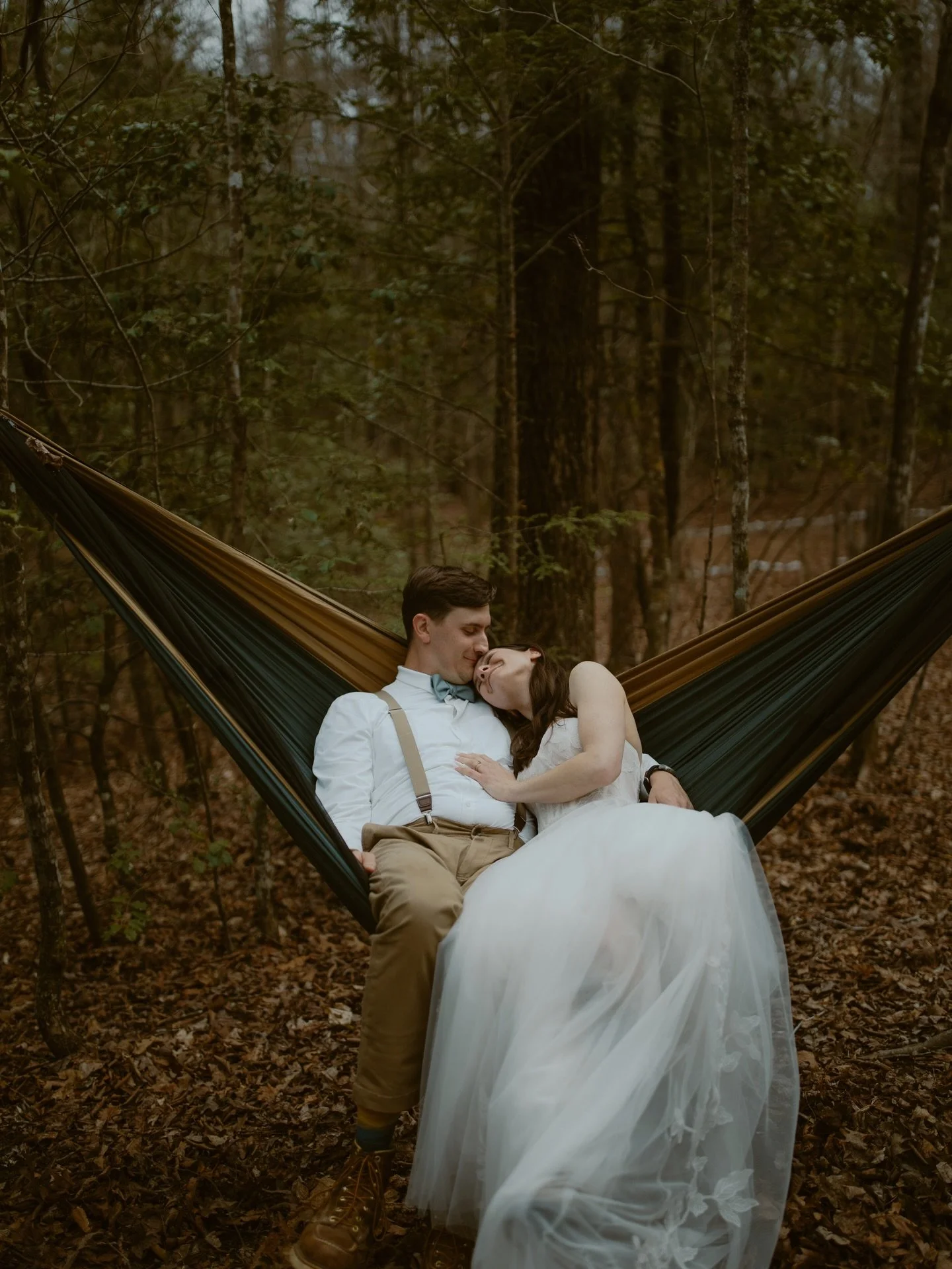 If you&rsquo;ve been waiting for a sign to plan a spring elopement in Tennessee&hellip; my friend, here it is!!! 😉

#tennesseeelopementphotographer #adventureelopementphotographer #campingelopement #chattanoogaelopementphotographer #smokymountainsel