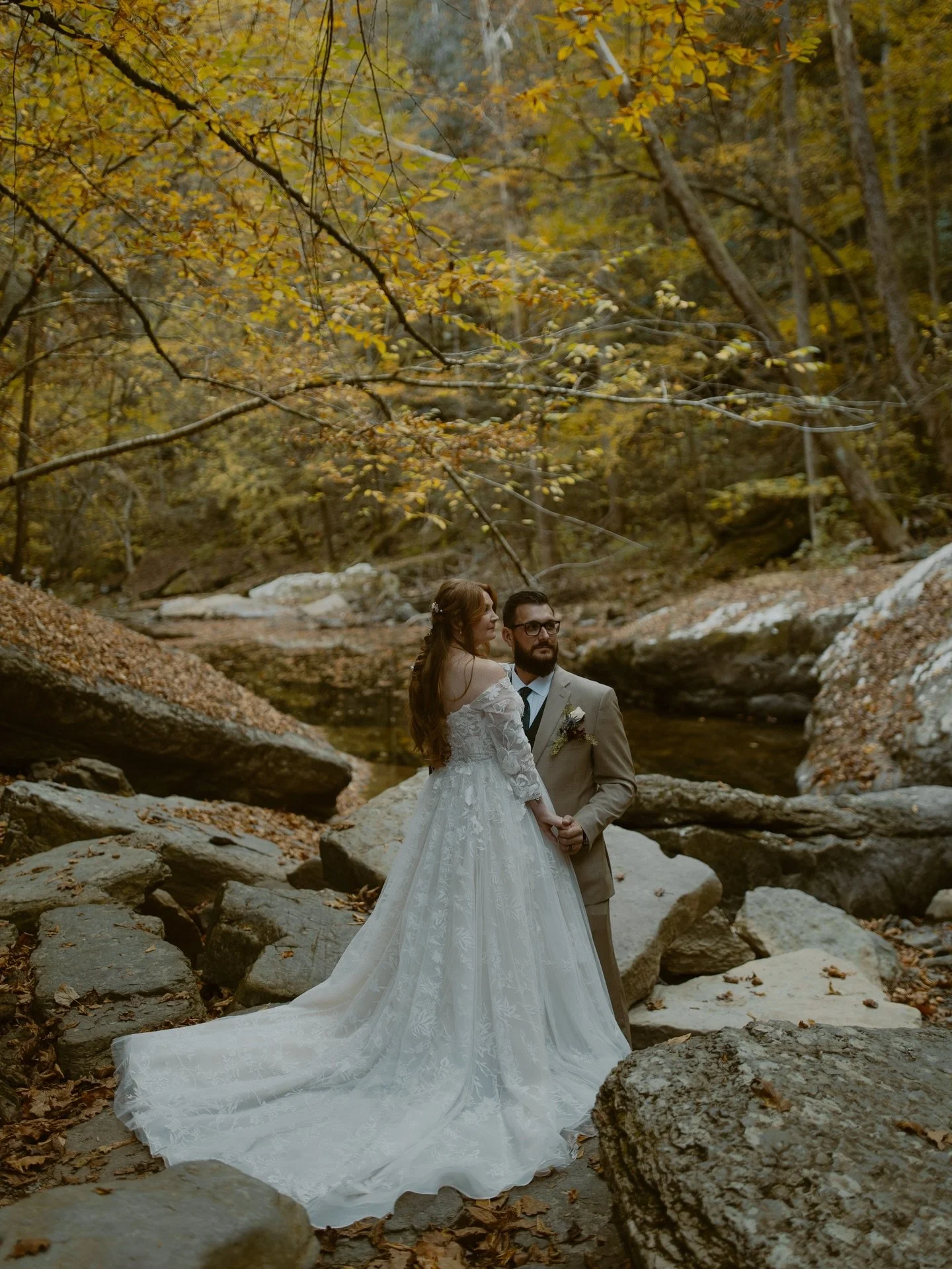 Sometimes we get is if we ever get bored shooting in the same spots.

And honestly&hellip; never 😌

It might be a location we&rsquo;ve been to many times, but for our couples, it&rsquo;s their very first time&mdash;and that&rsquo;s what makes it so 