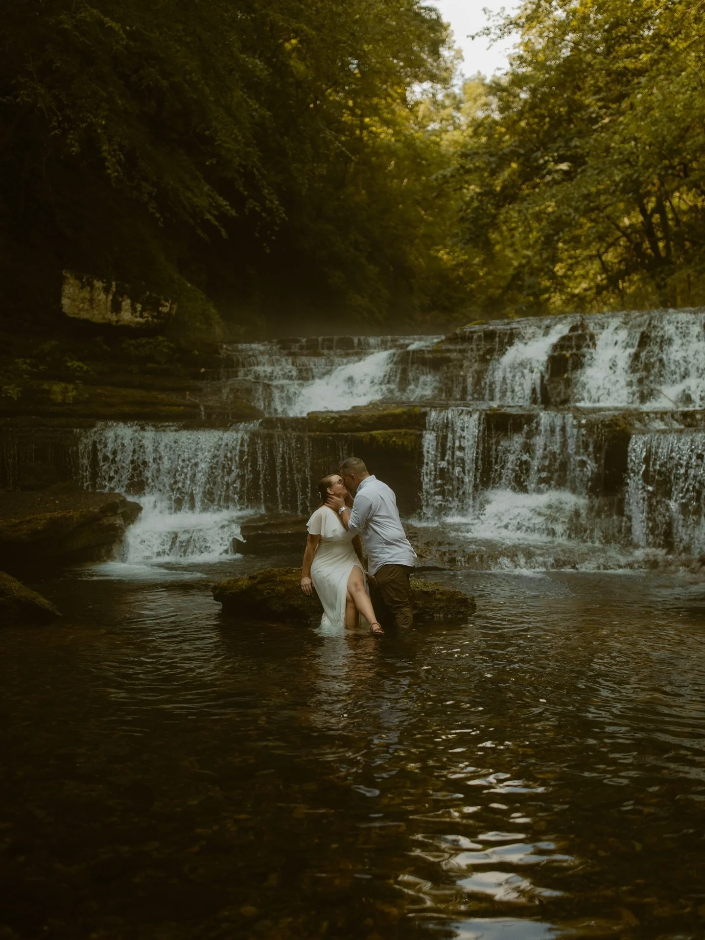 Dreaming of a waterfall elopement in Tennessee? Here are a few things you should know 👇

&bull; Most waterfalls require a hike. Some are short, some make you work for it &mdash; but the reward is always worth it.

&bull; The area is usually uneven, 