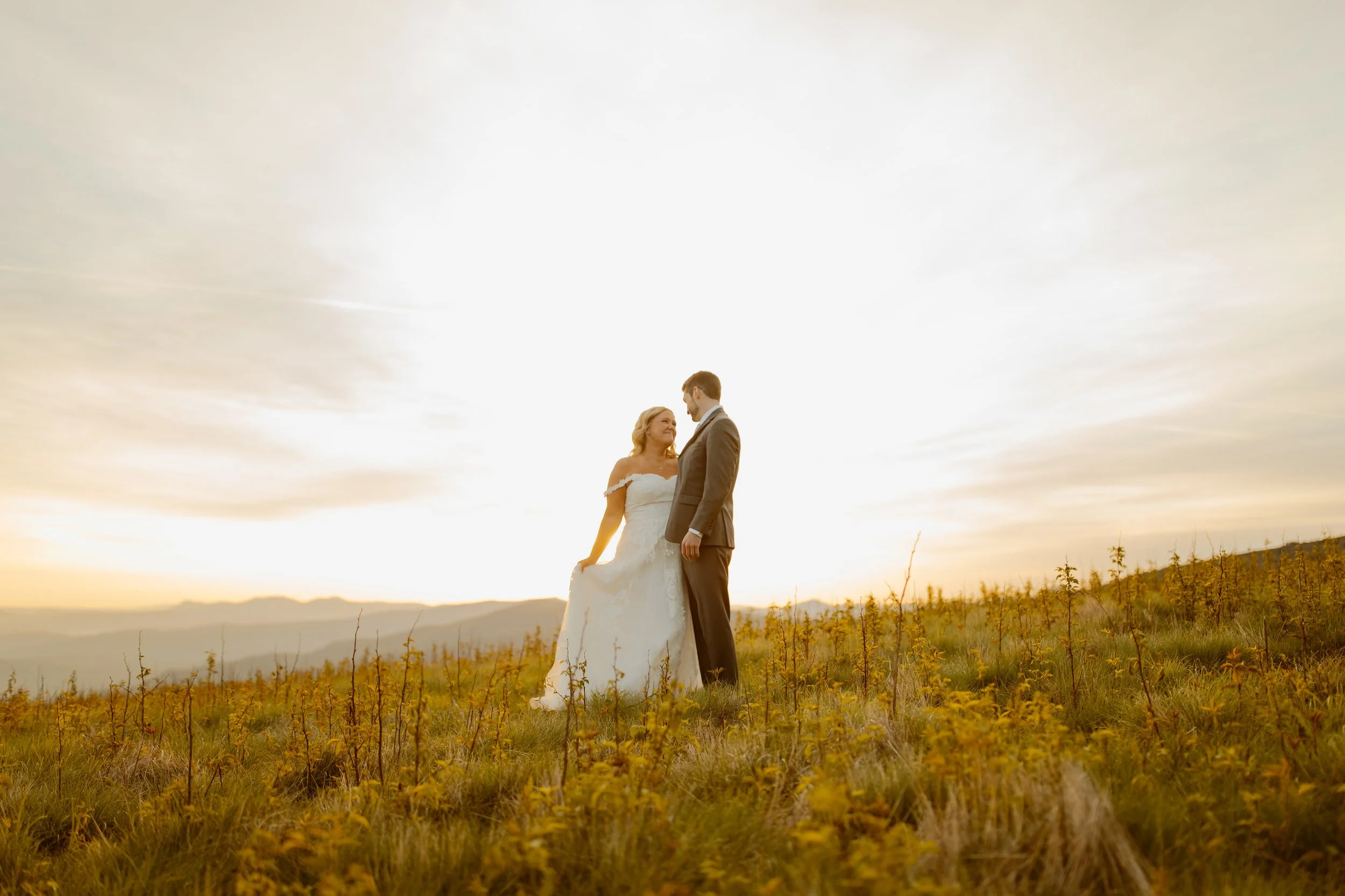 sunrise-roan-mountain-elopement-Tennessee