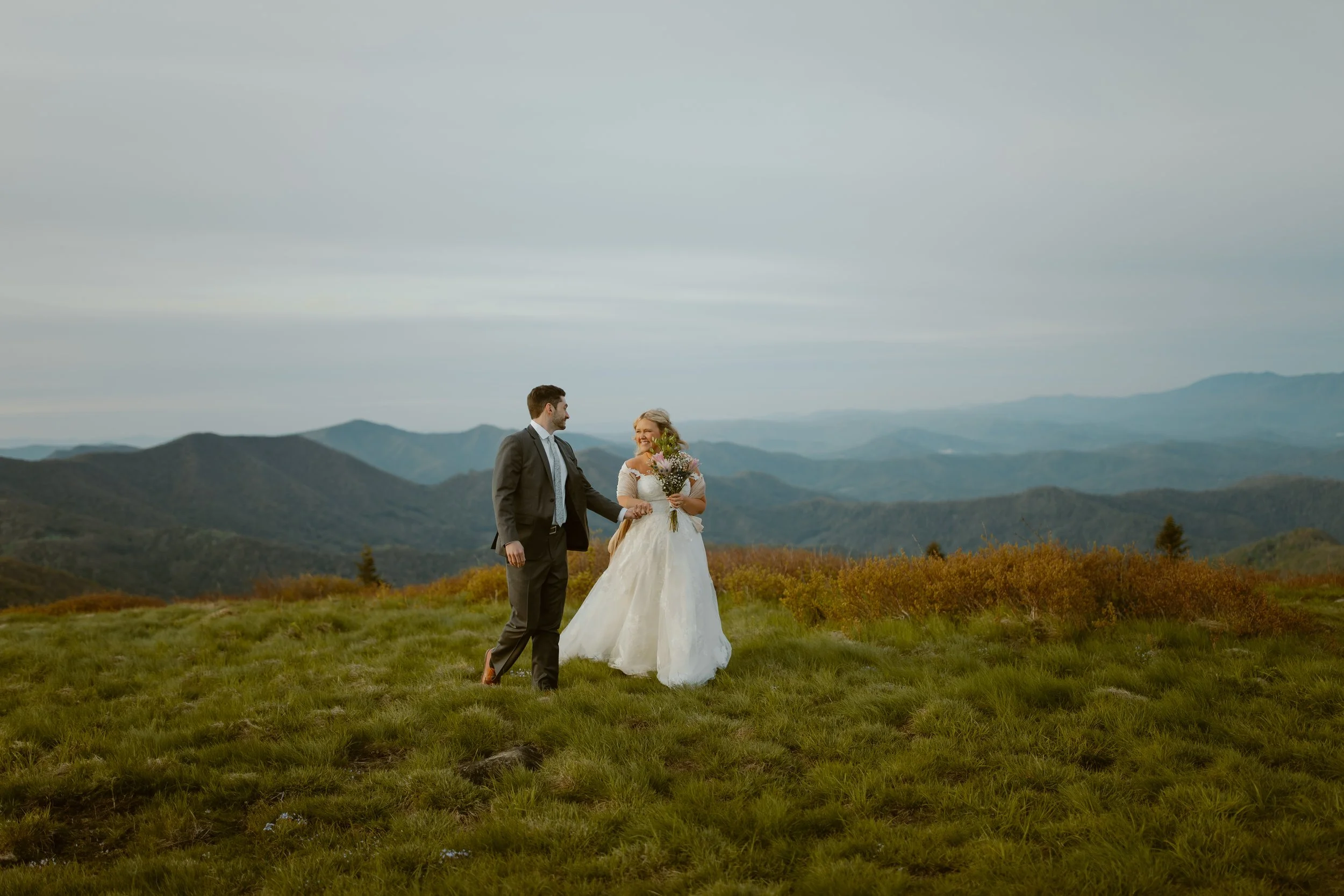 sunrise-roan-mountain-elopement-Tennessee