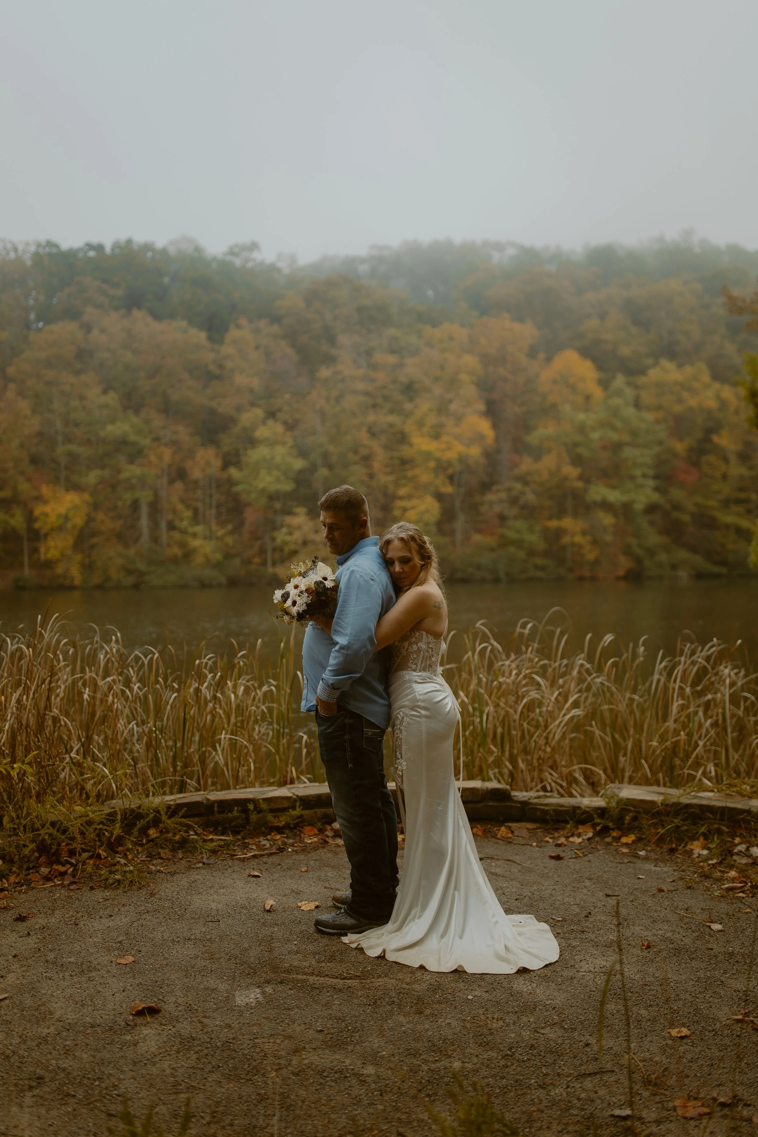 Tennessee-adventure-waterfall-fall-elopement