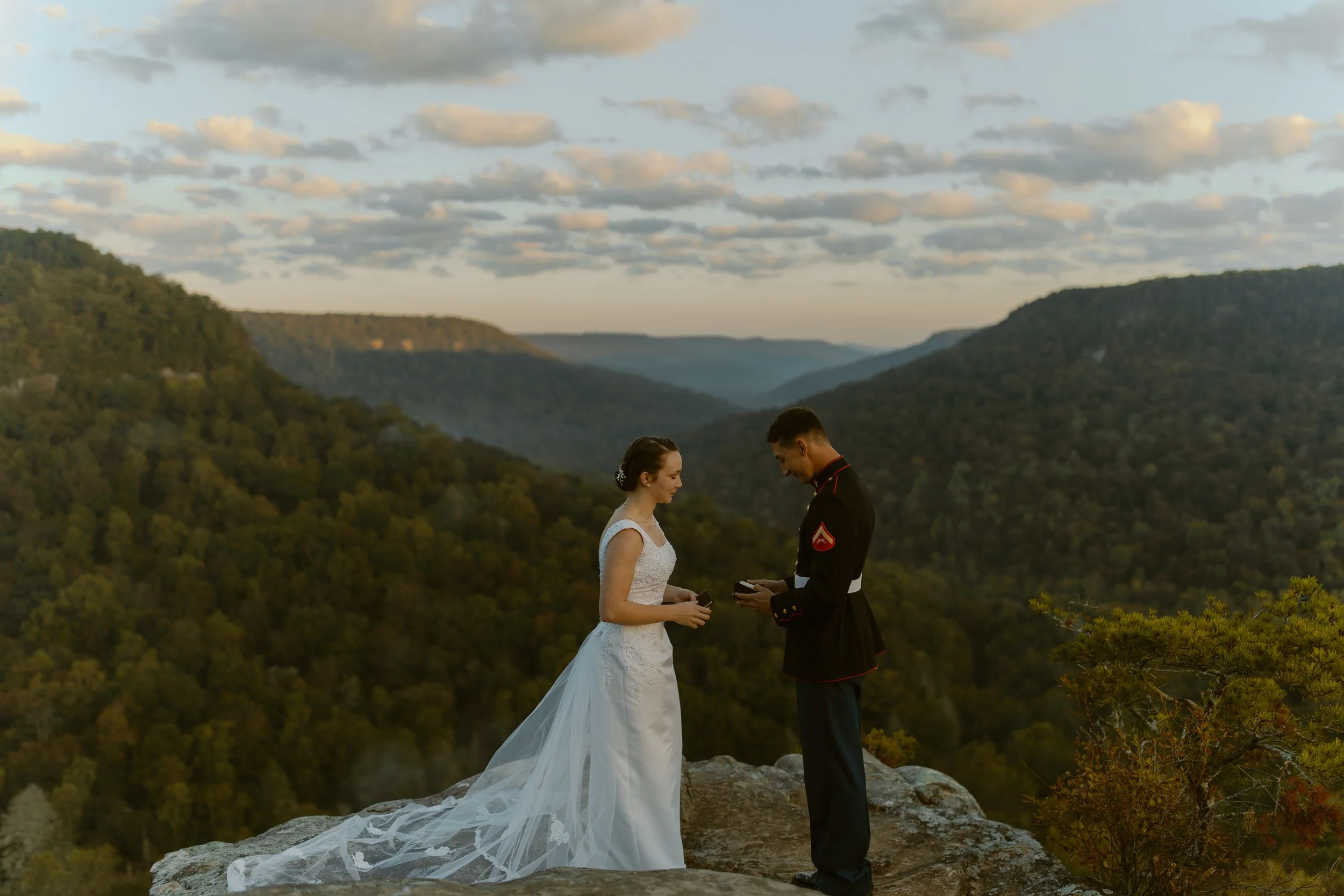 sunrise-adventure-elopement-fall-creek-falls-TN