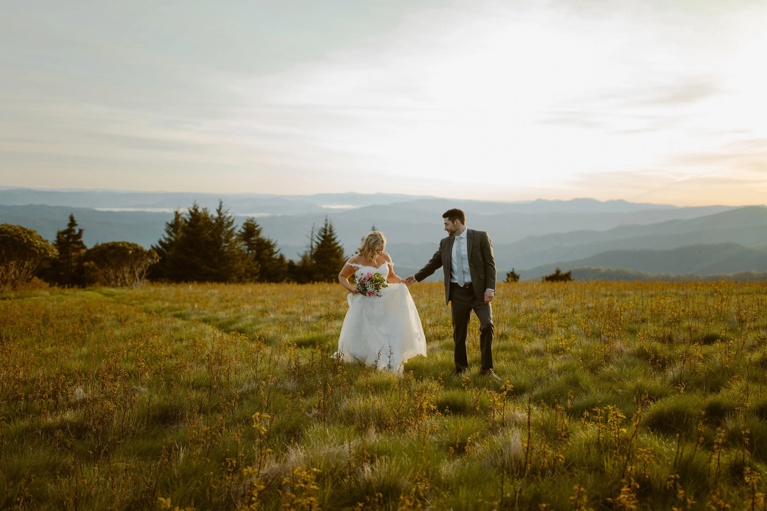 sunrise-roan-mountain-elopement-Tennessee