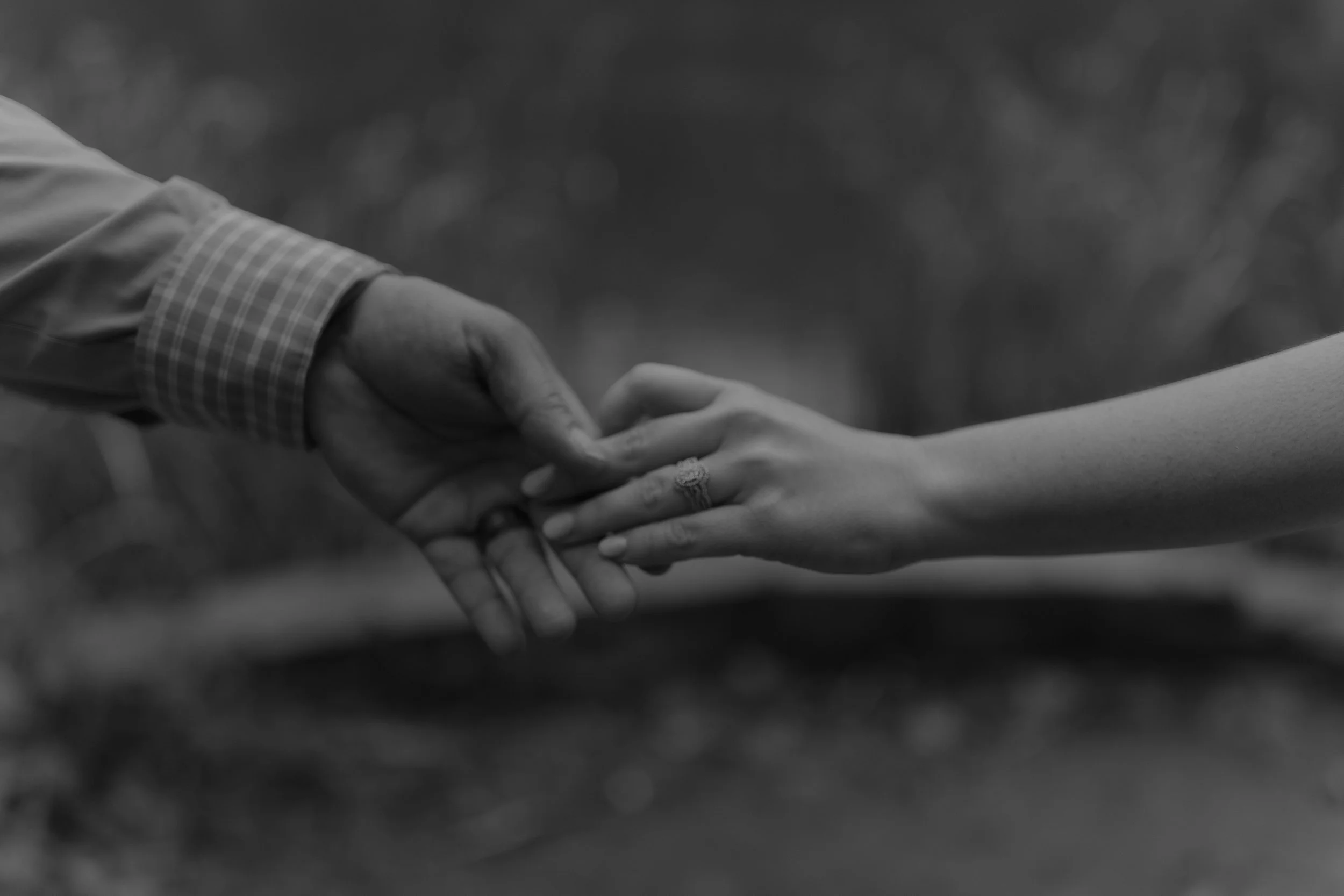 Tennessee-adventure-waterfall-fall-elopement