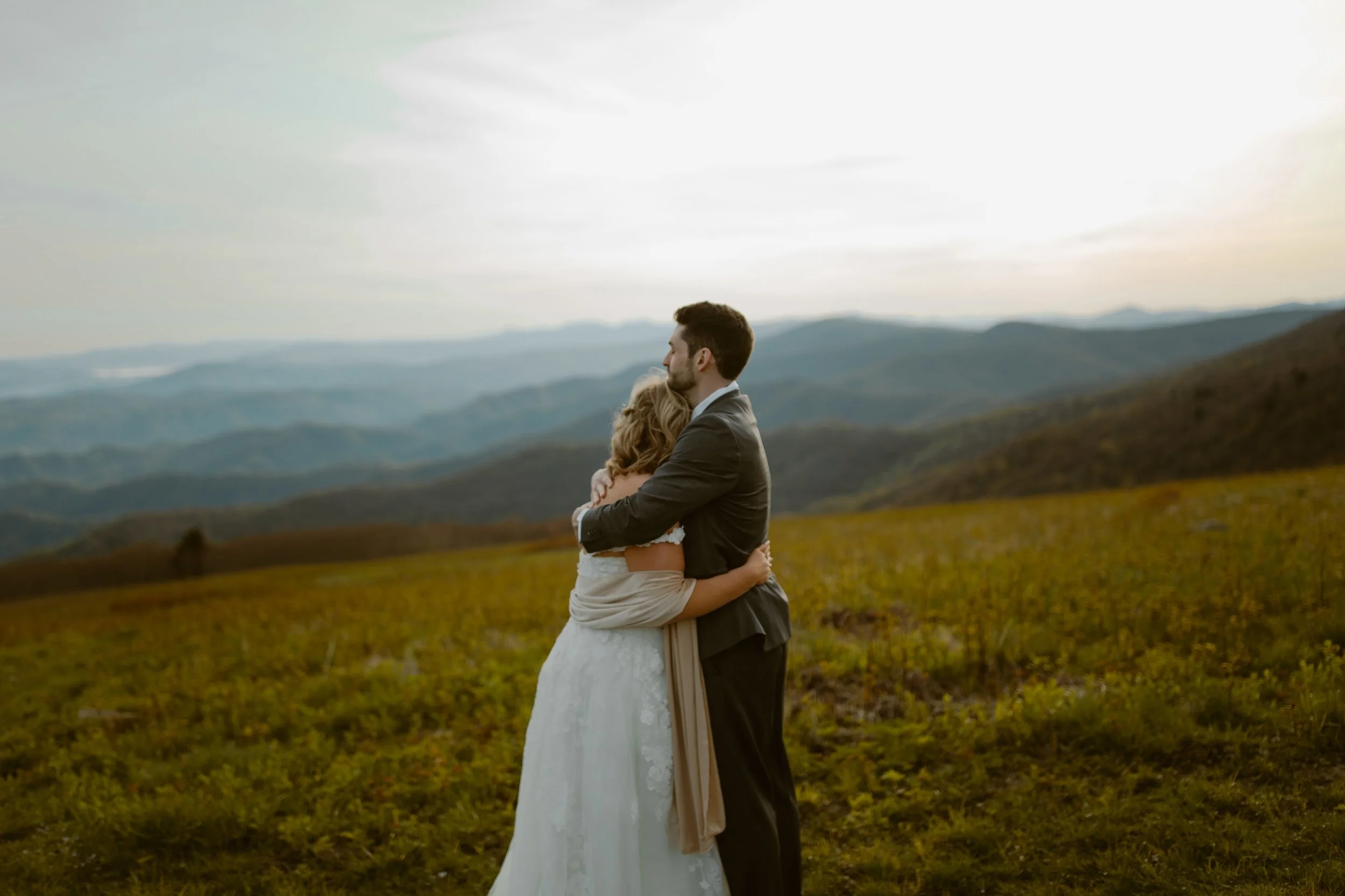 sunrise-roan-mountain-elopement-Tennessee