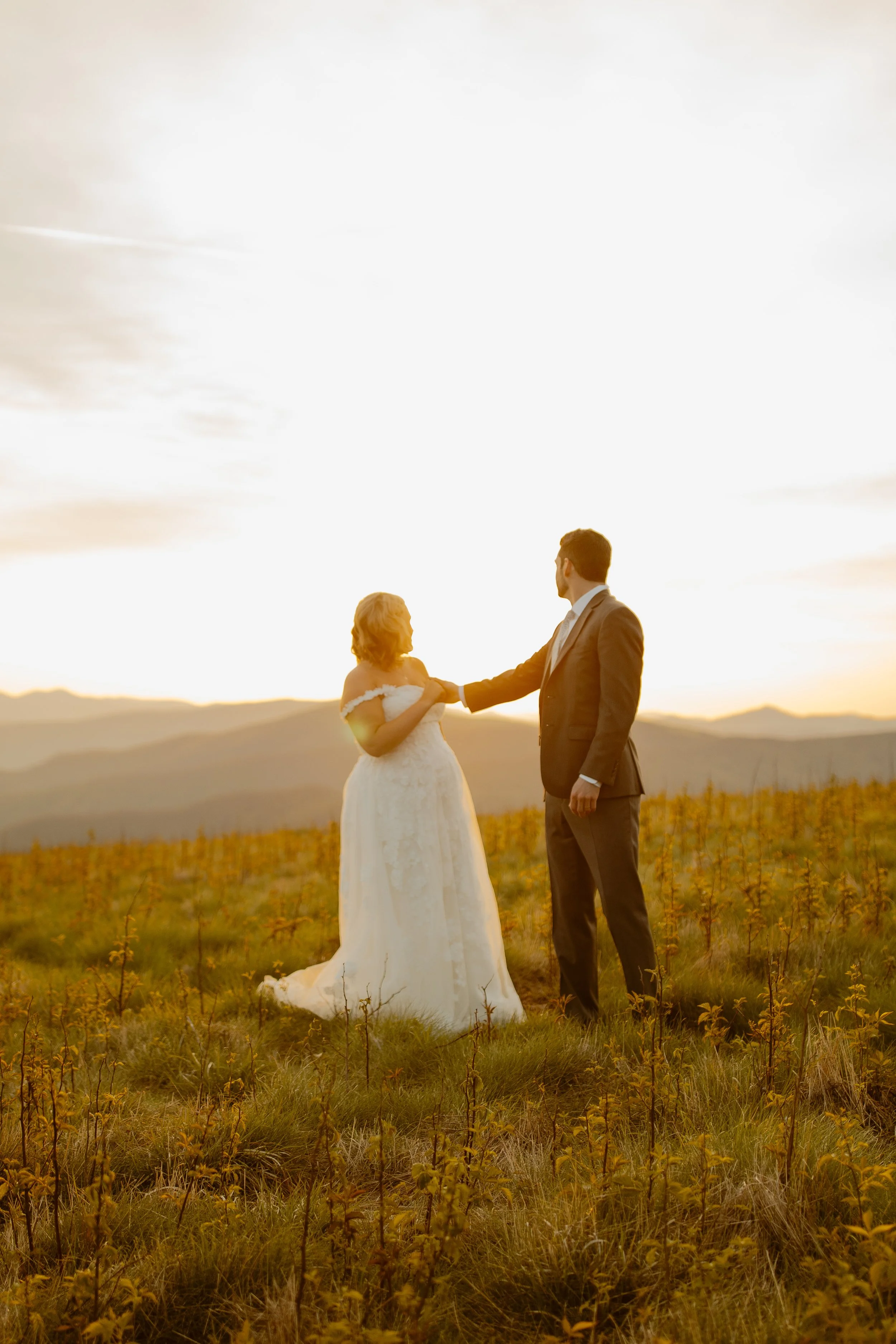 sunrise-roan-mountain-elopement-Tennessee