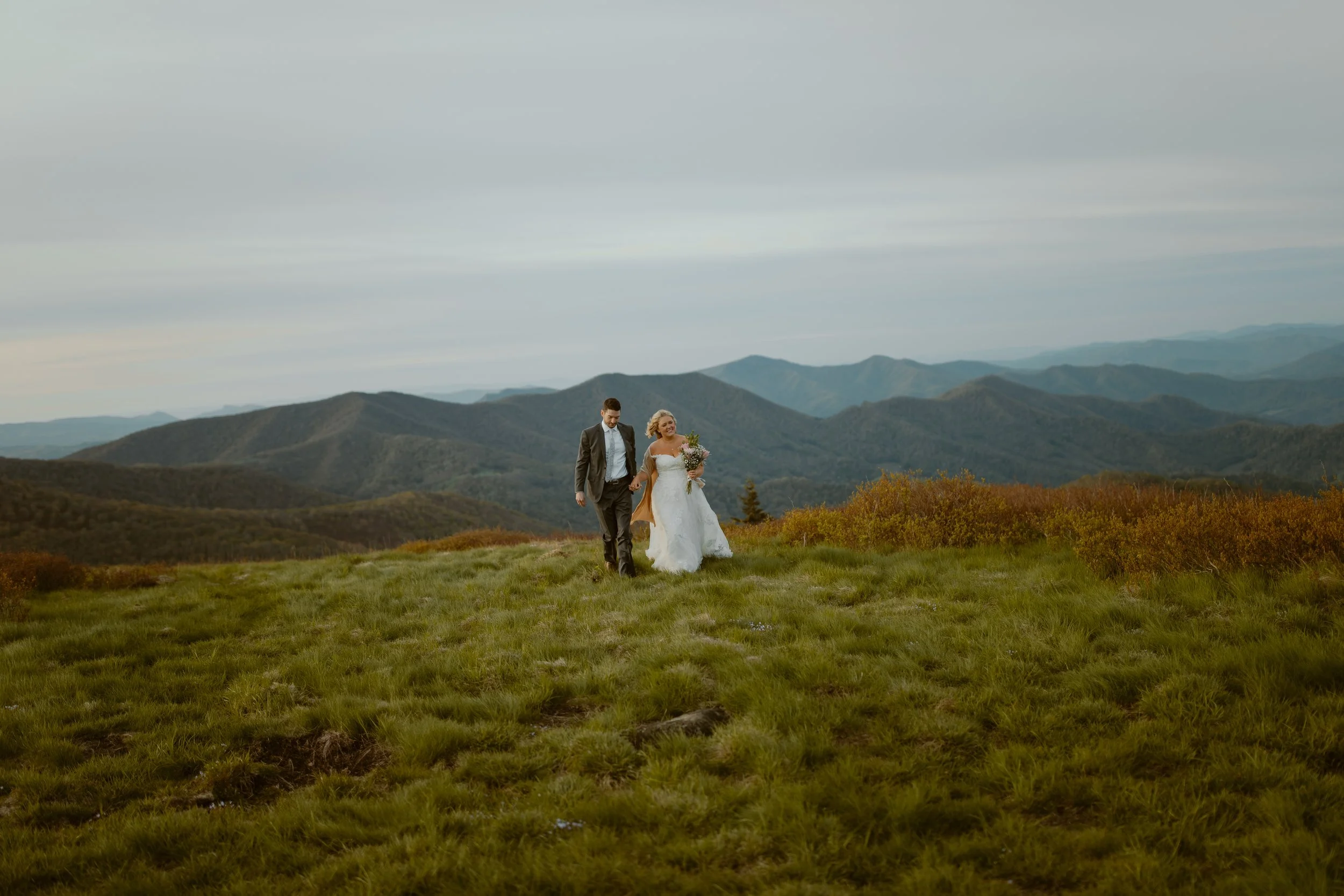 sunrise-roan-mountain-elopement-Tennessee