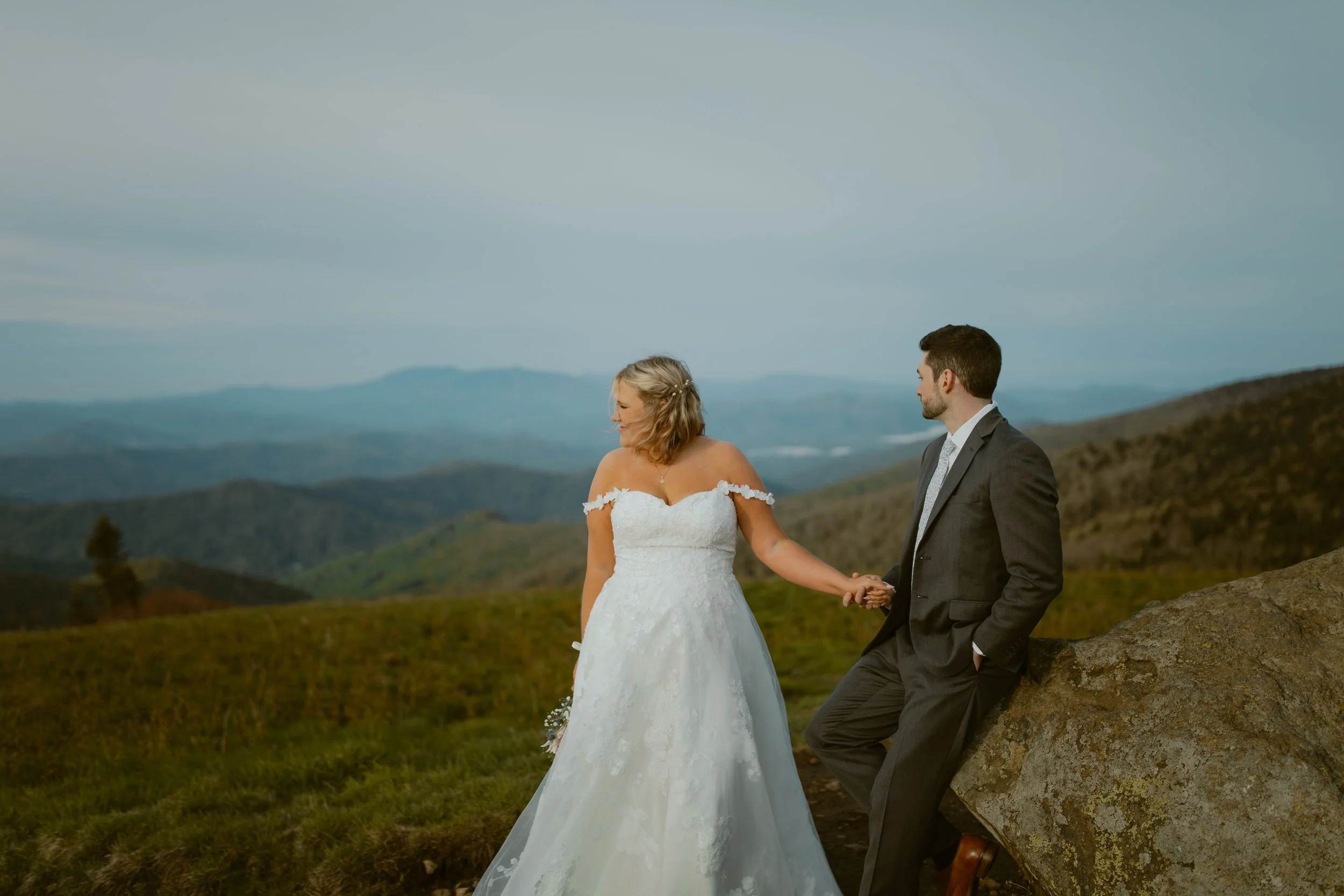sunrise-roan-mountain-elopement-Tennessee