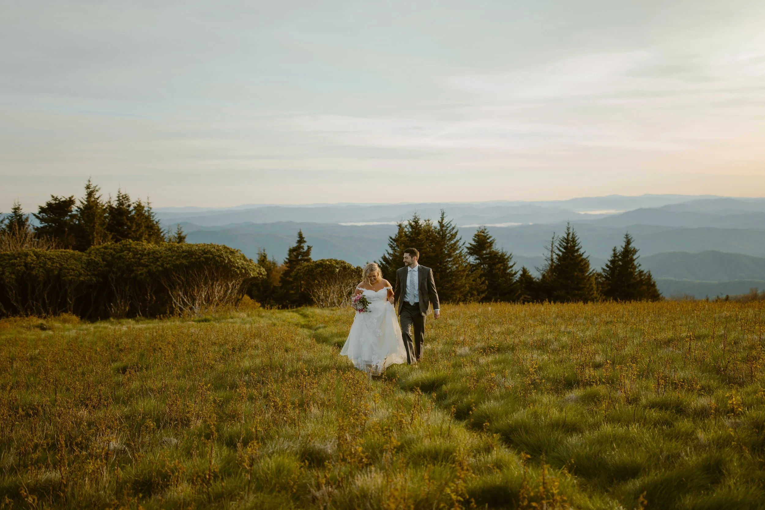 sunrise-roan-mountain-elopement-Tennessee