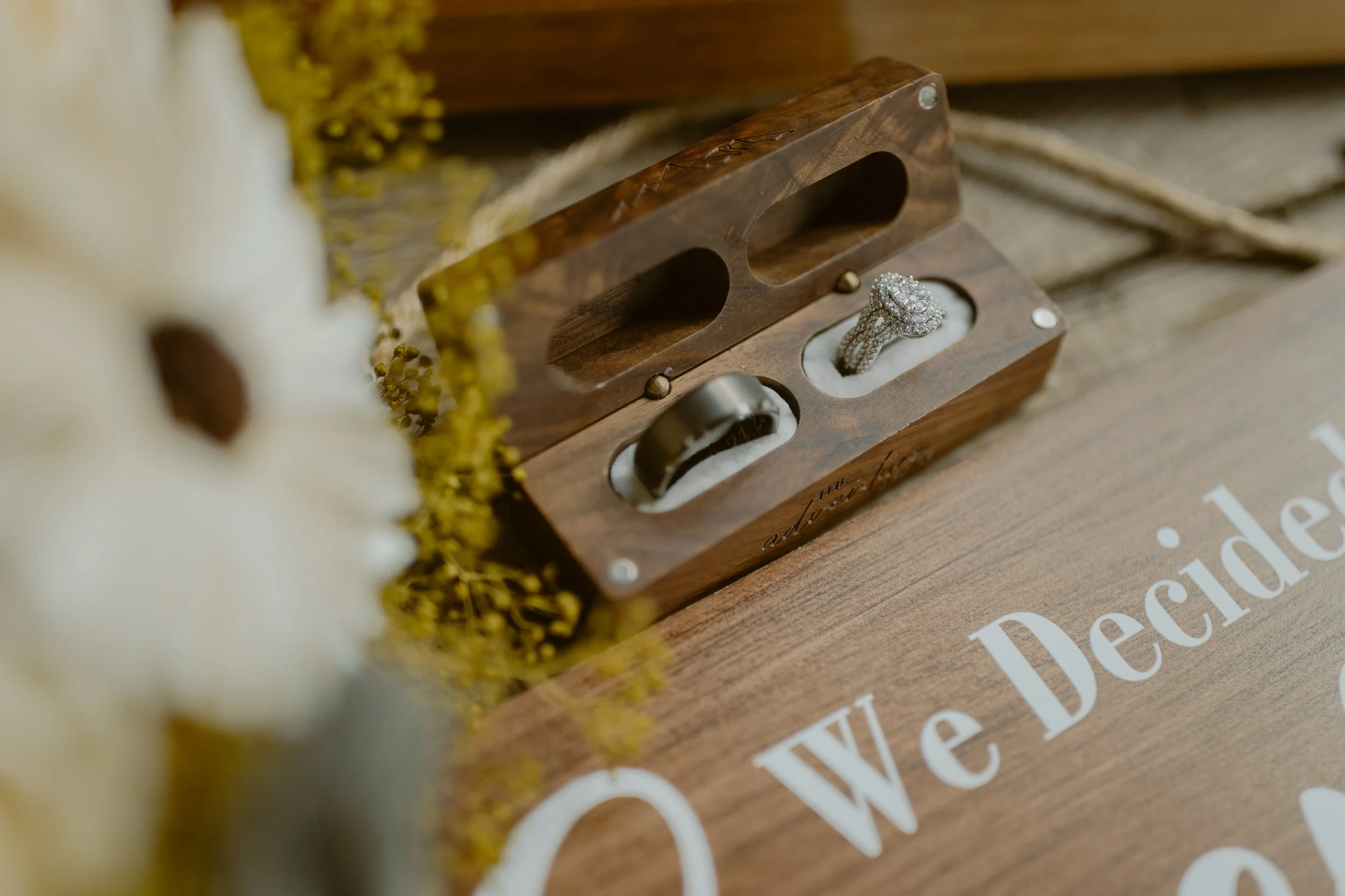 Tennessee-adventure-waterfall-fall-elopement