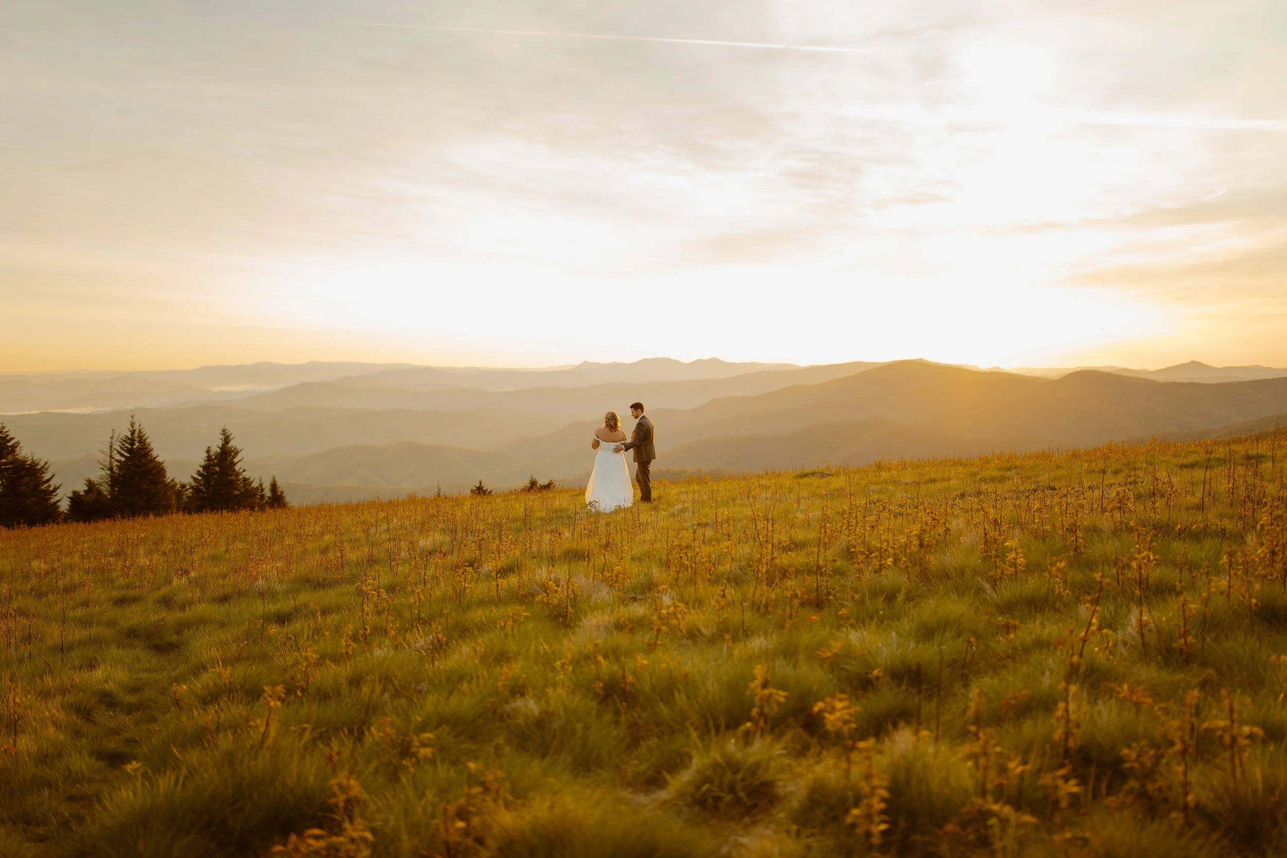 sunrise-roan-mountain-elopement-Tennessee