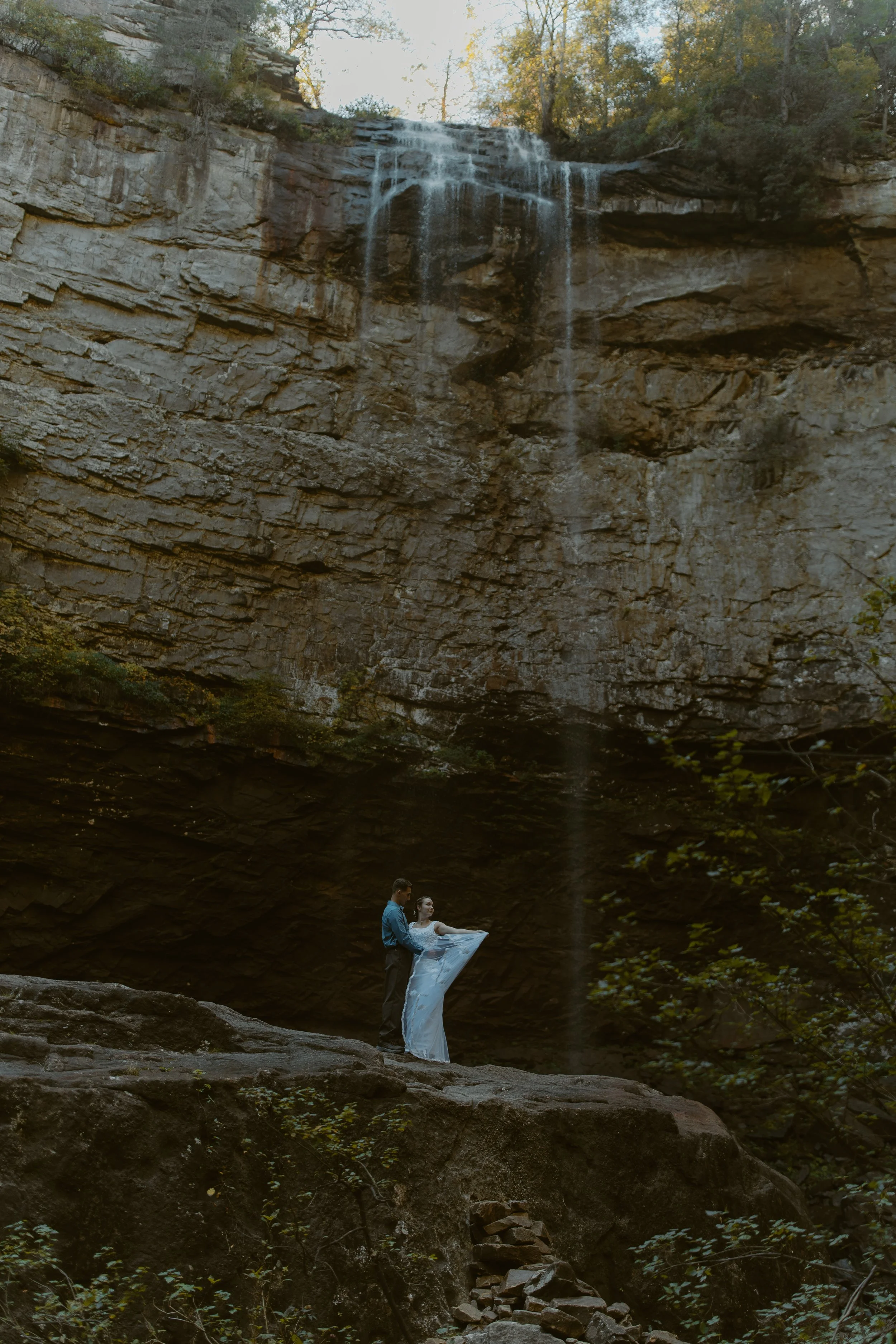 Tennessee-waterfall-sunrise-elopement