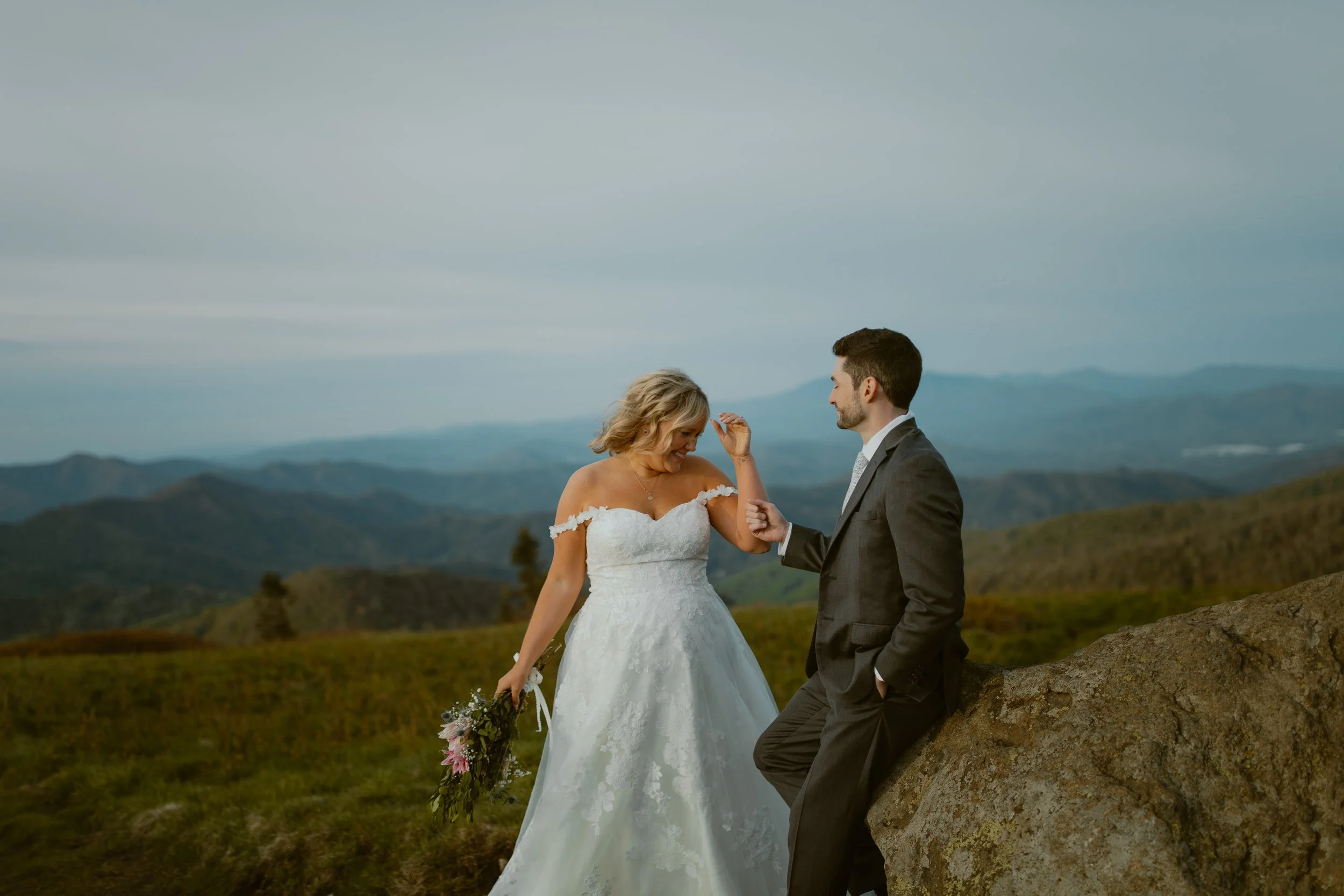 sunrise-roan-mountain-elopement-Tennessee