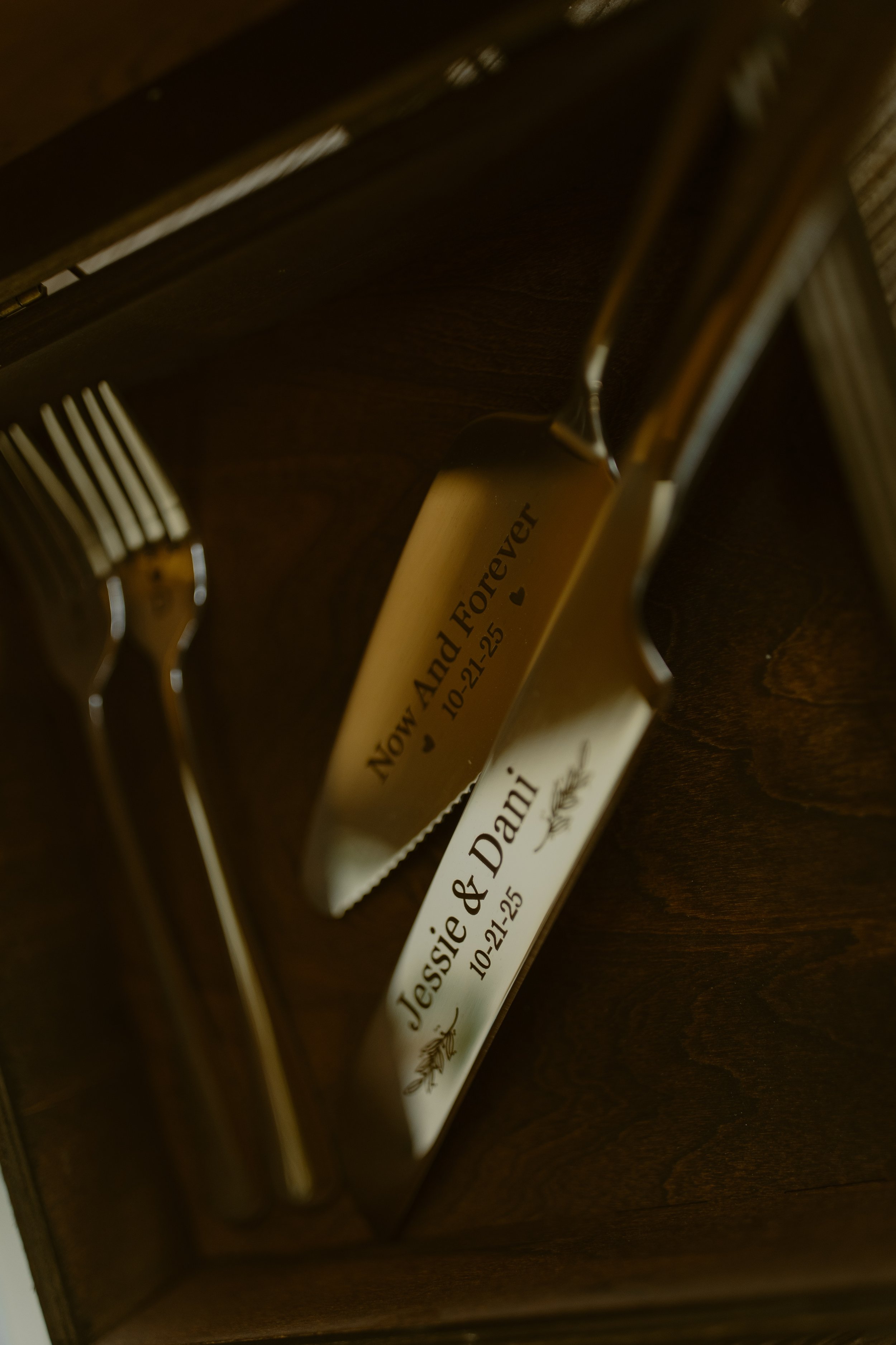 Tennessee-adventure-waterfall-fall-elopement