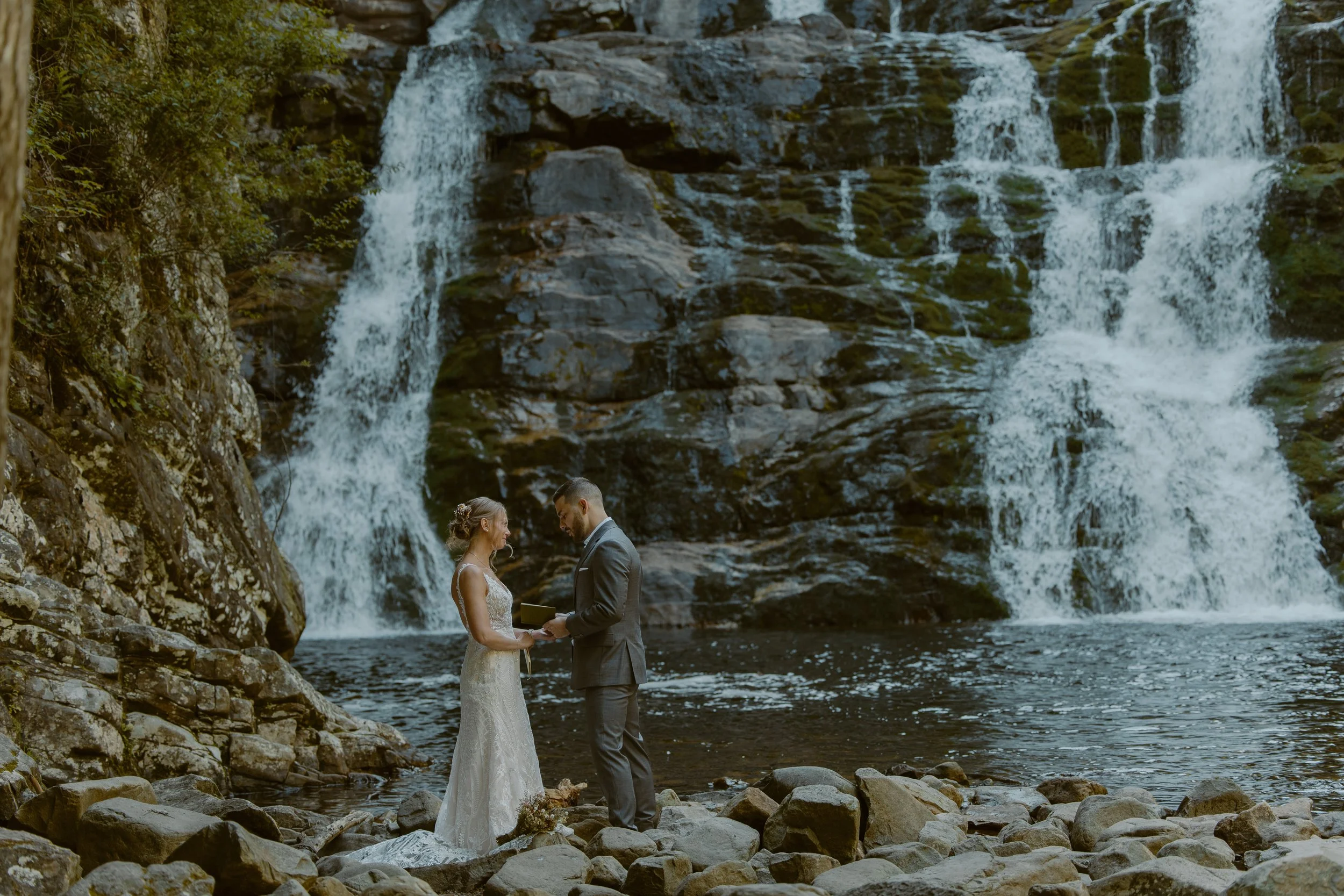 elope-in-Tennessee