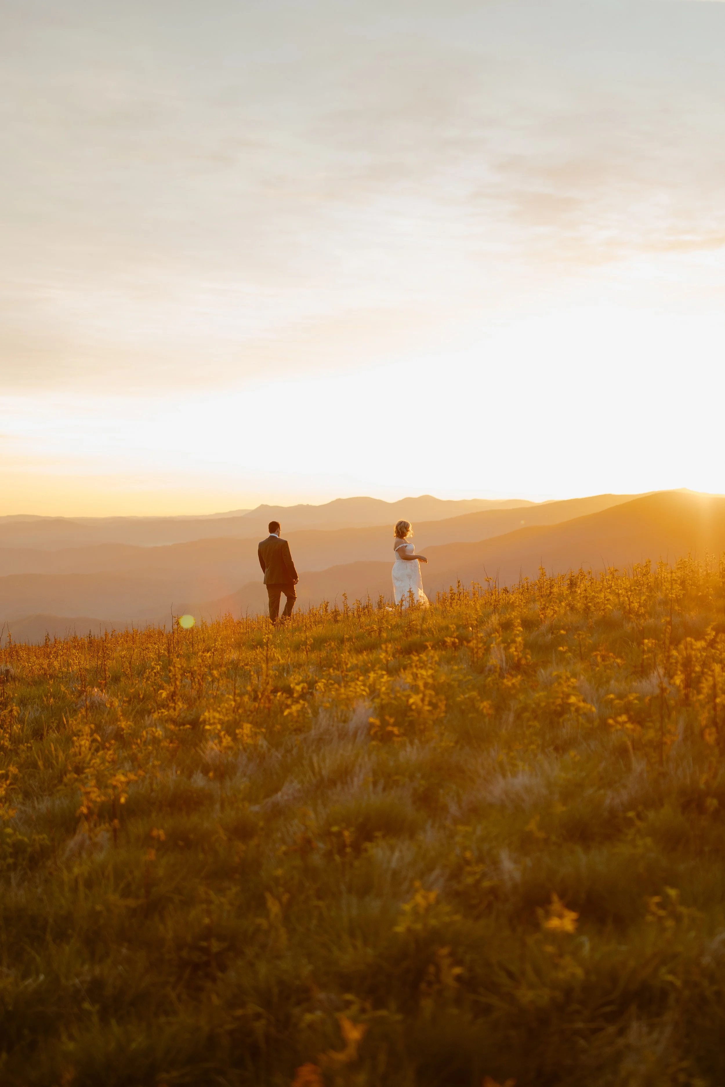 sunrise-roan-mountain-elopement-Tennessee