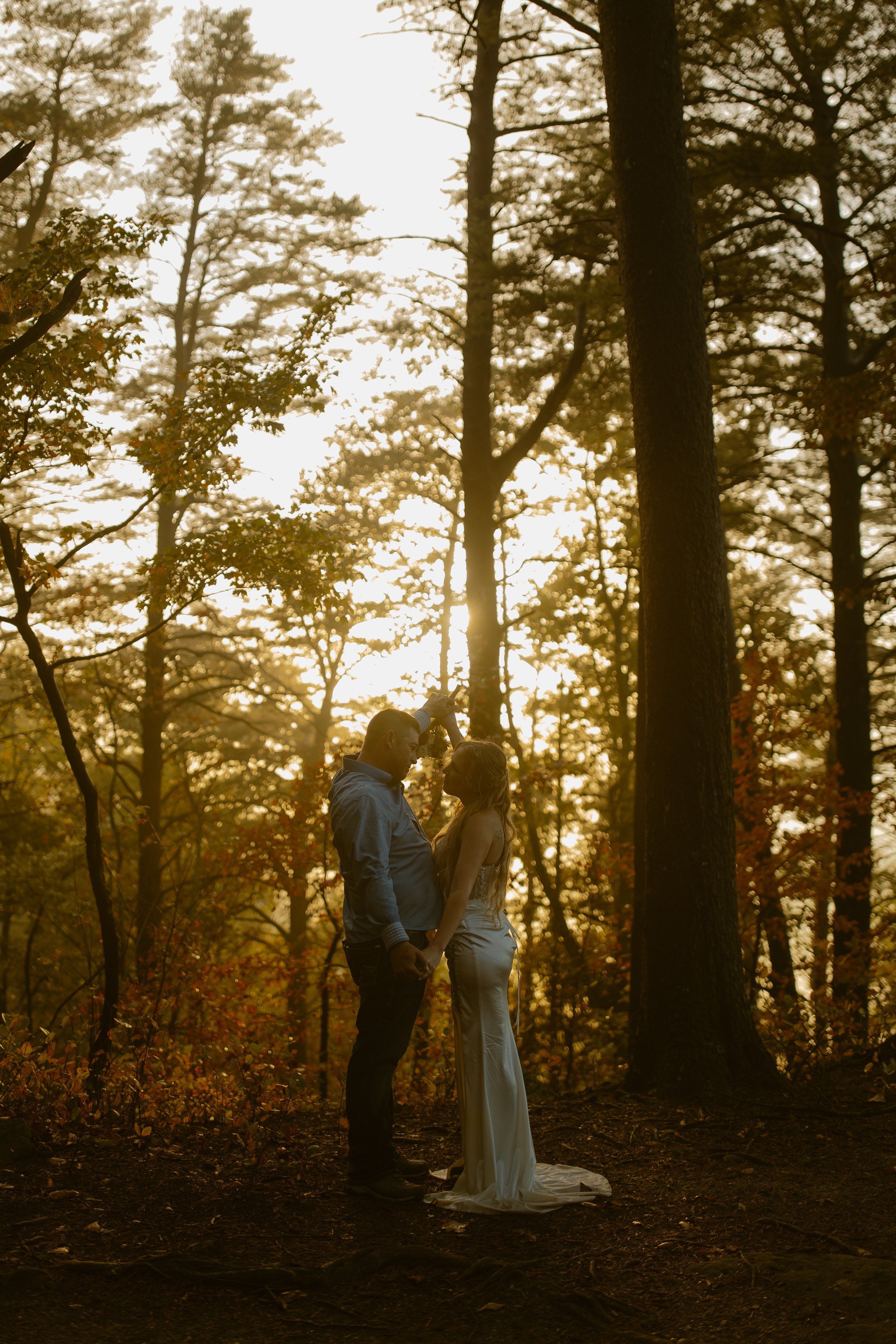 Tennessee-adventure-waterfall-fall-elopement