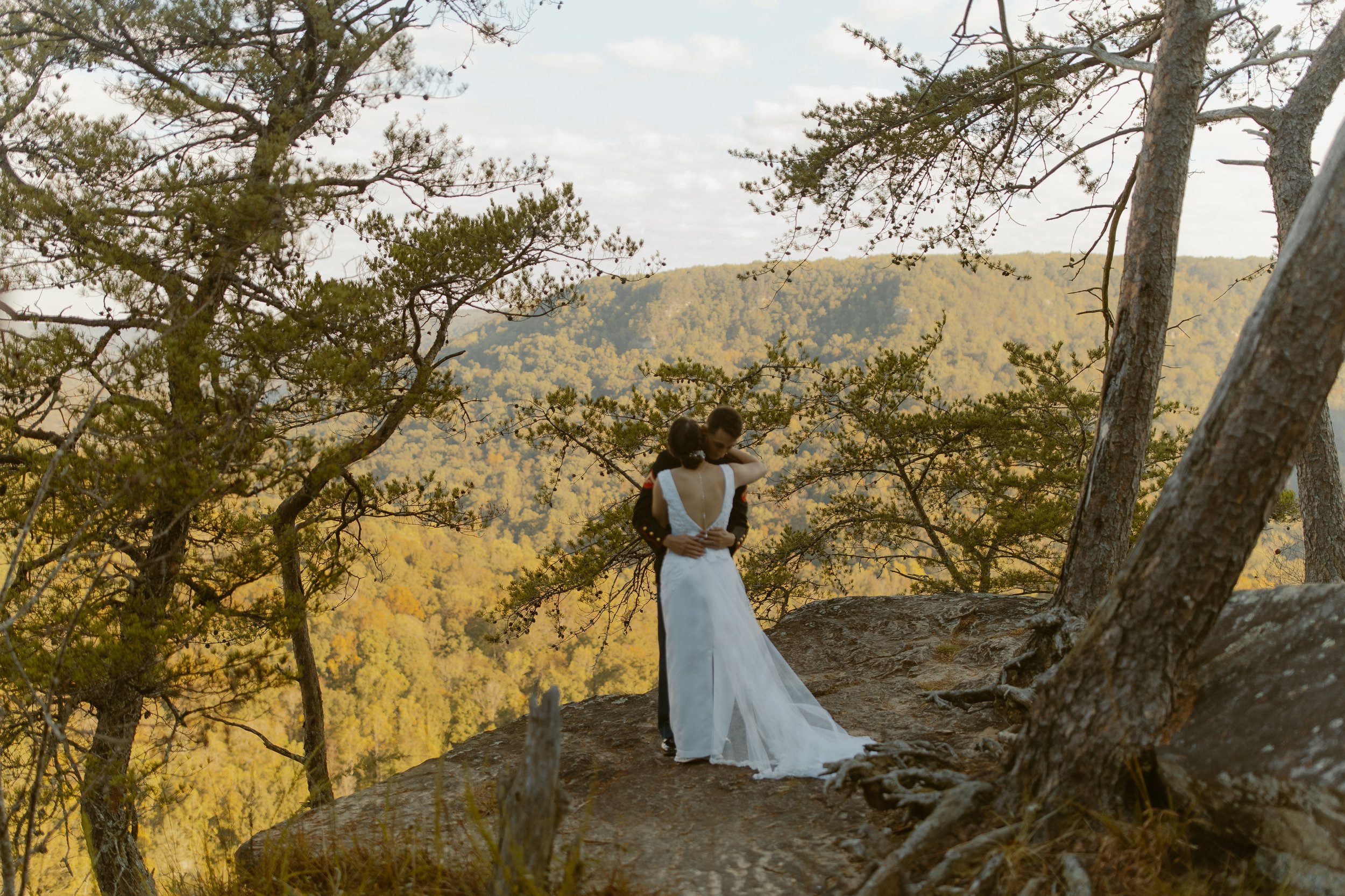 sunrise-adventure-elopement-fall-creek-falls-TN