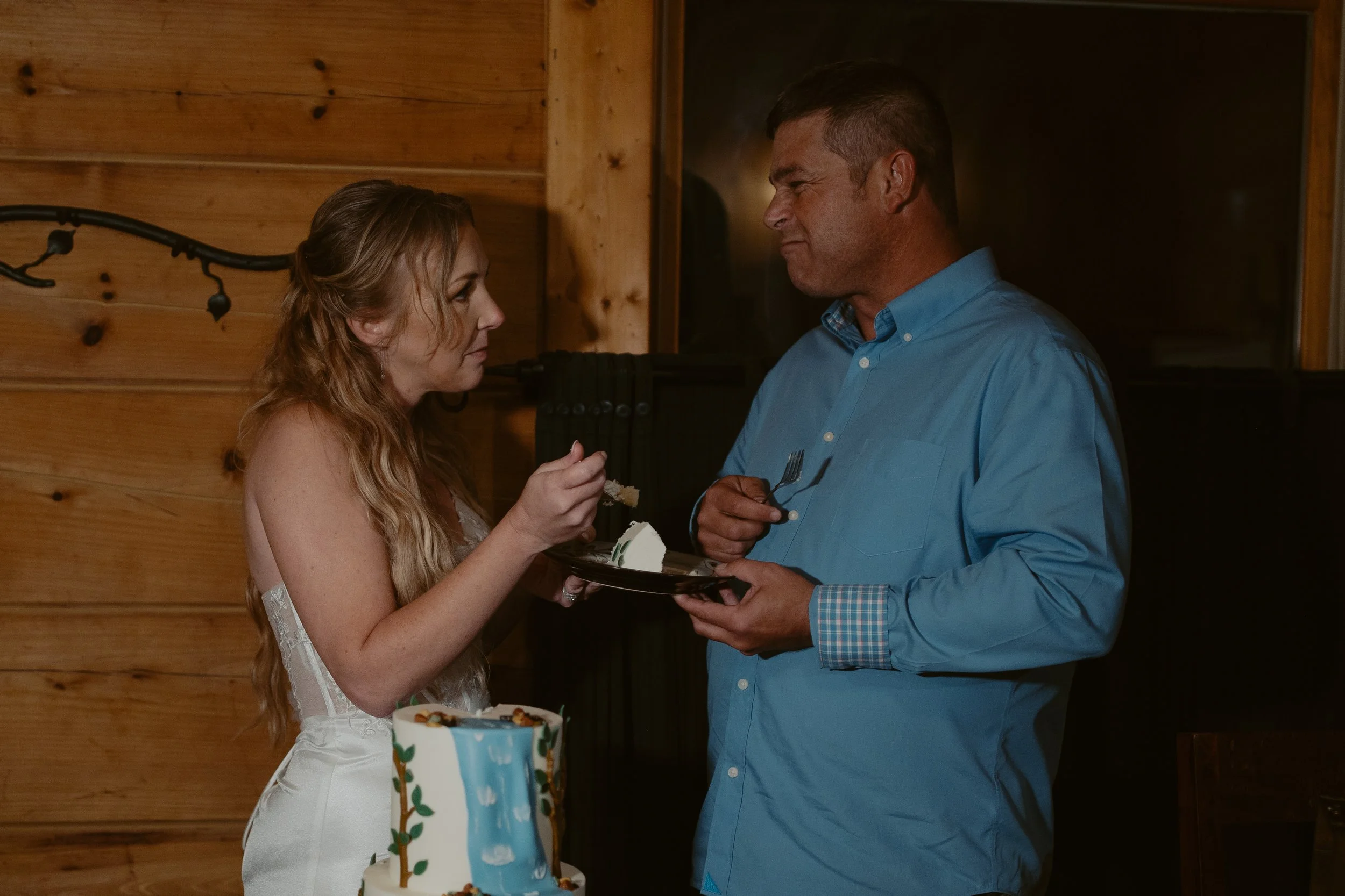 Tennessee-adventure-waterfall-fall-elopement