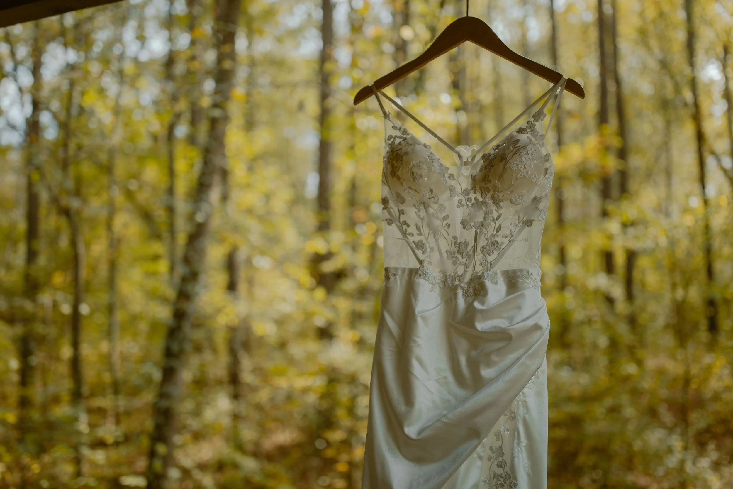 Tennessee-adventure-waterfall-fall-elopement