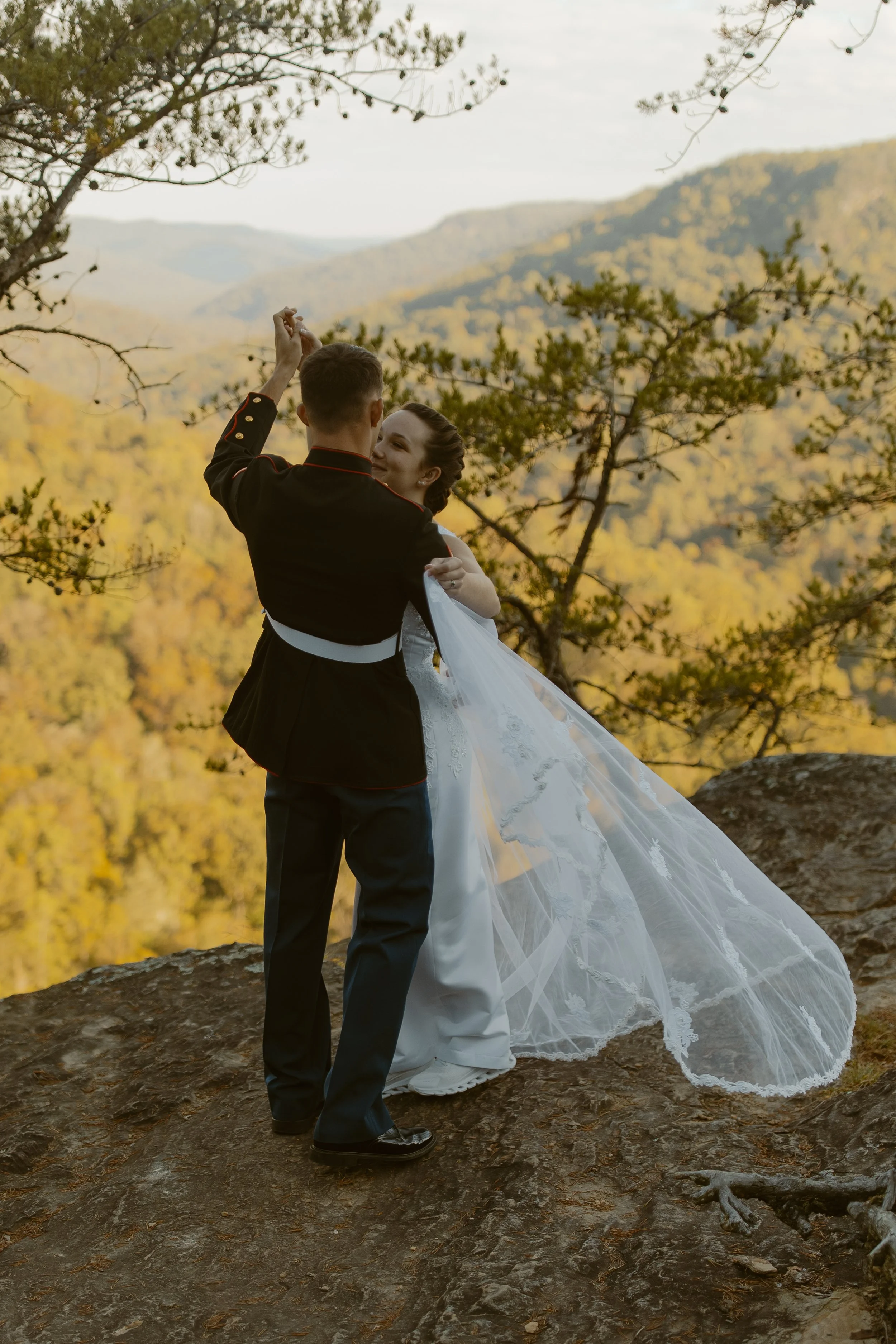 sunrise-adventure-elopement-fall-creek-falls-TN