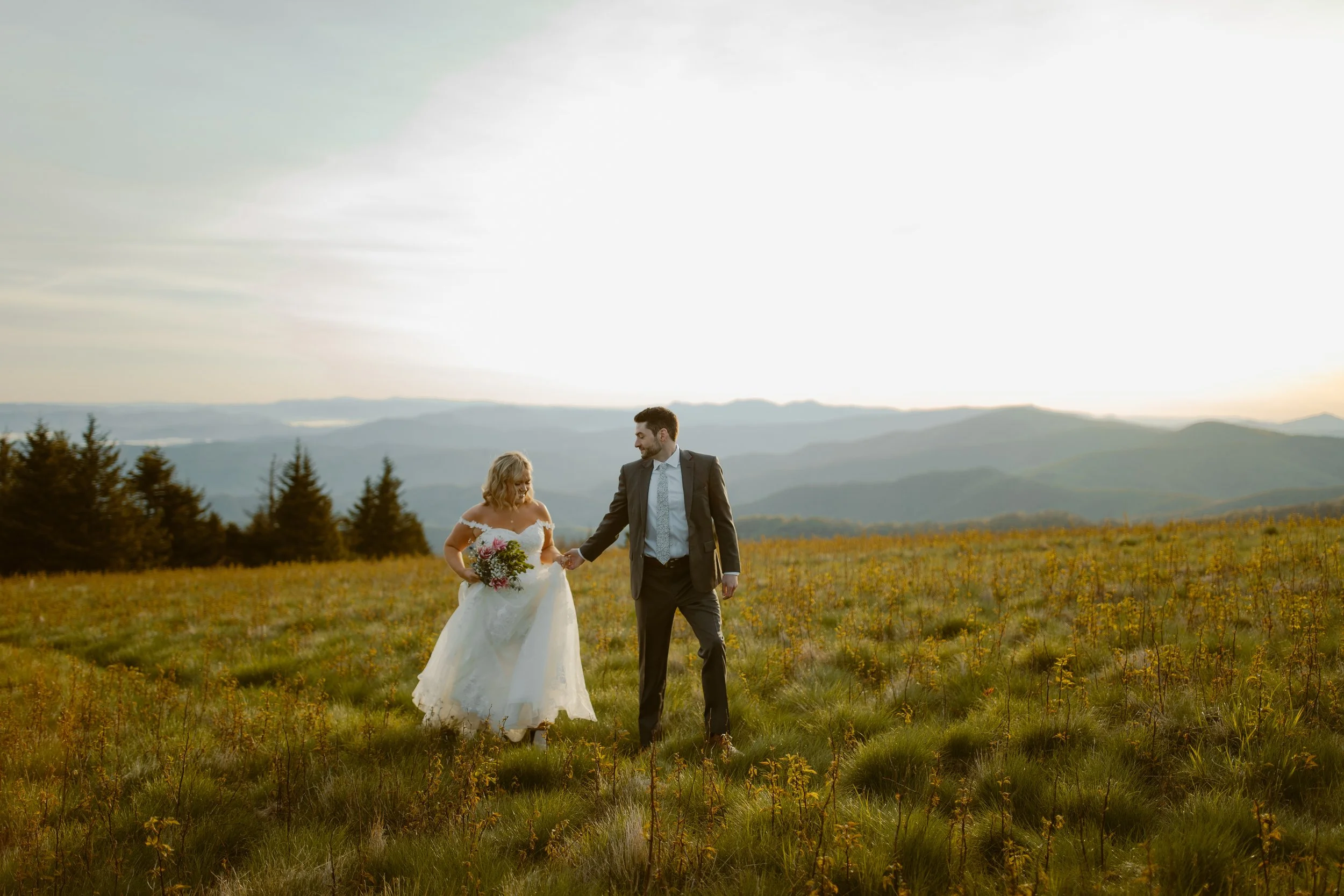 sunrise-roan-mountain-elopement-Tennessee