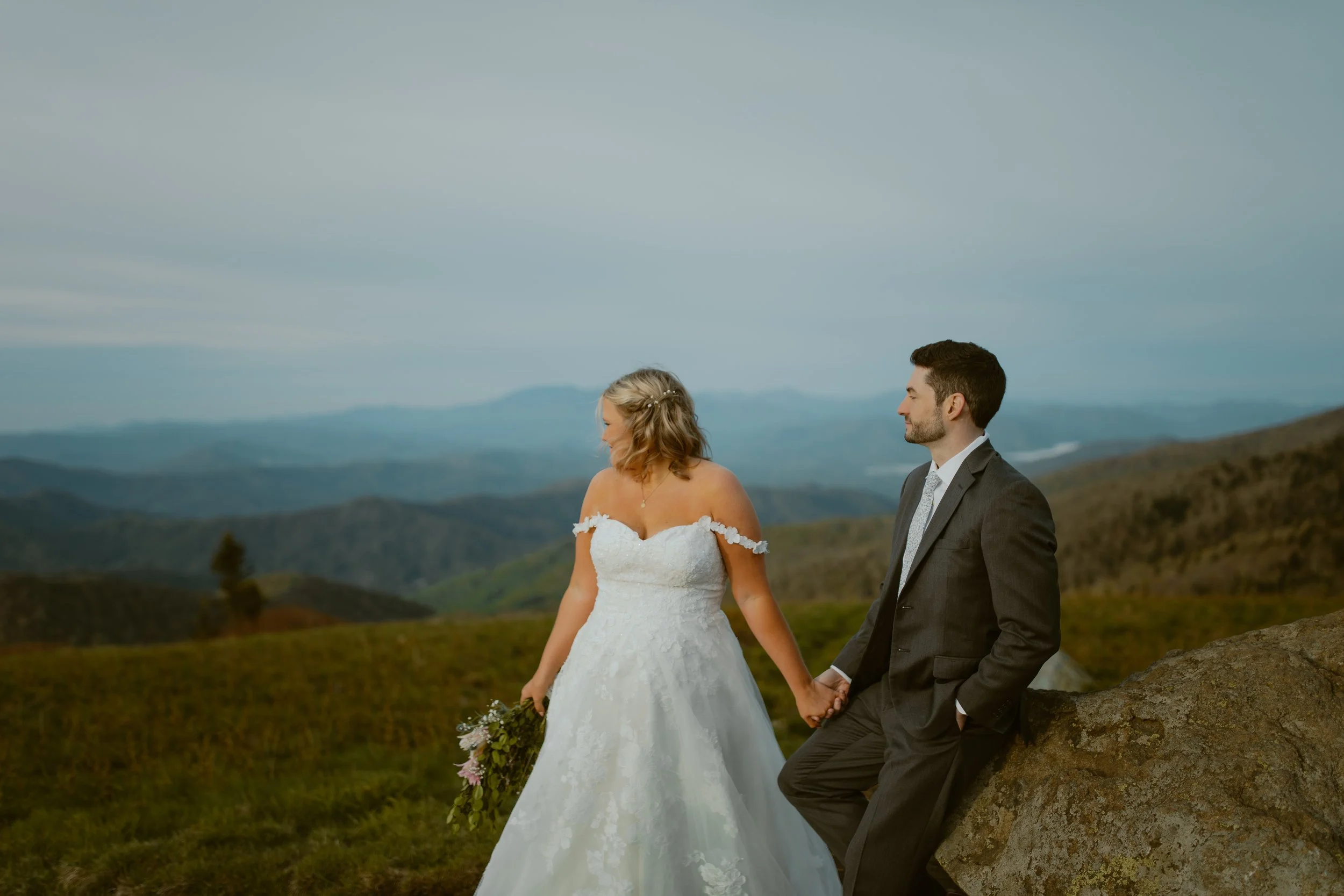 sunrise-roan-mountain-elopement-Tennessee