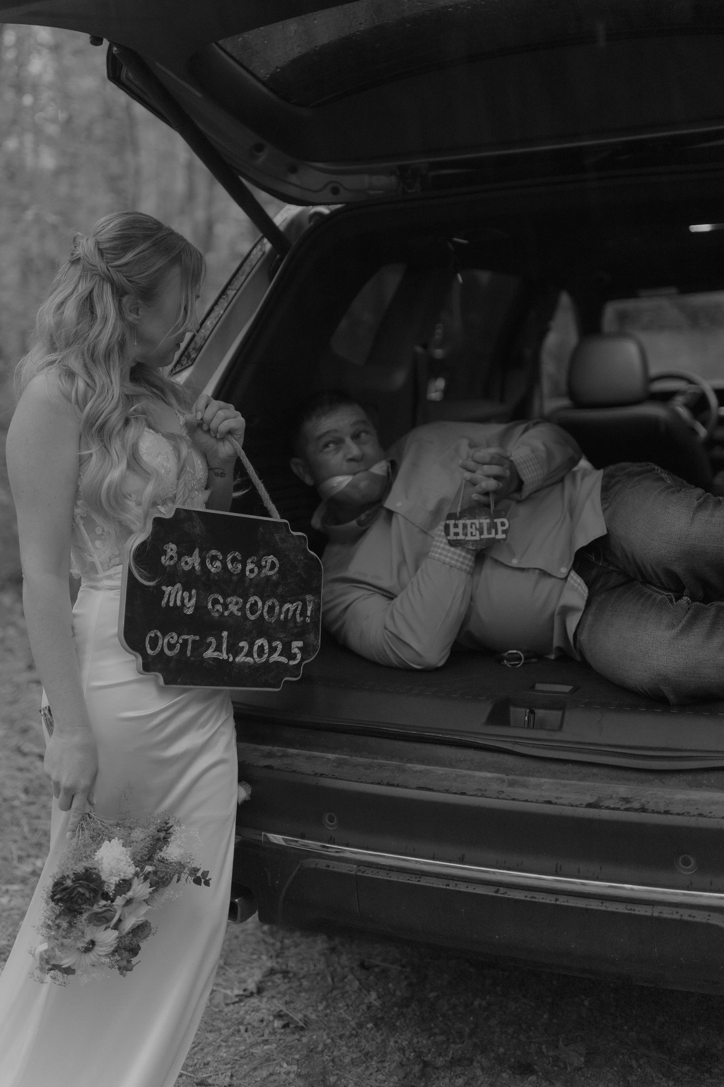 Tennessee-adventure-waterfall-fall-elopement