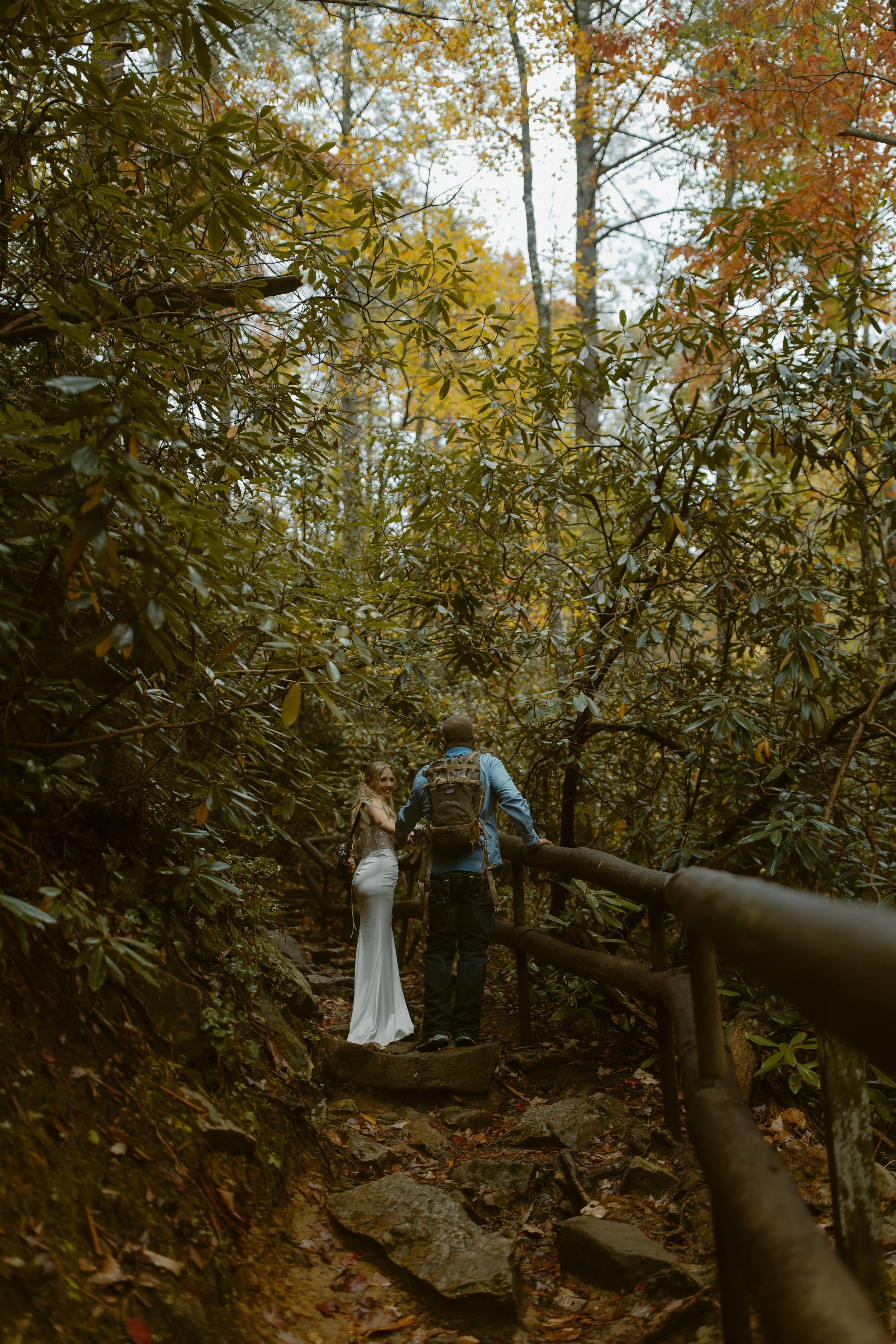 Tennessee-adventure-waterfall-fall-elopement