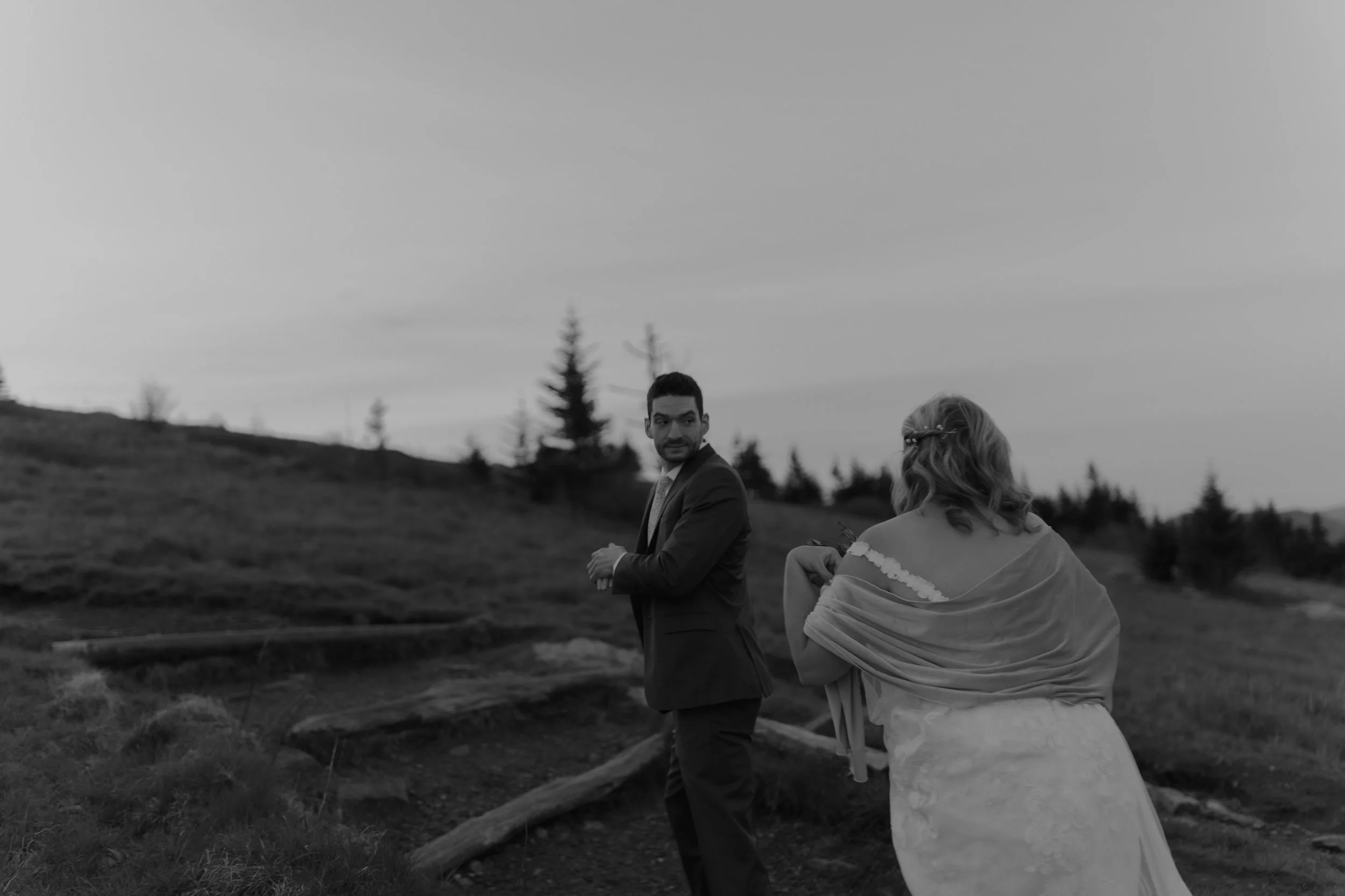 sunrise-roan-mountain-elopement-Tennessee