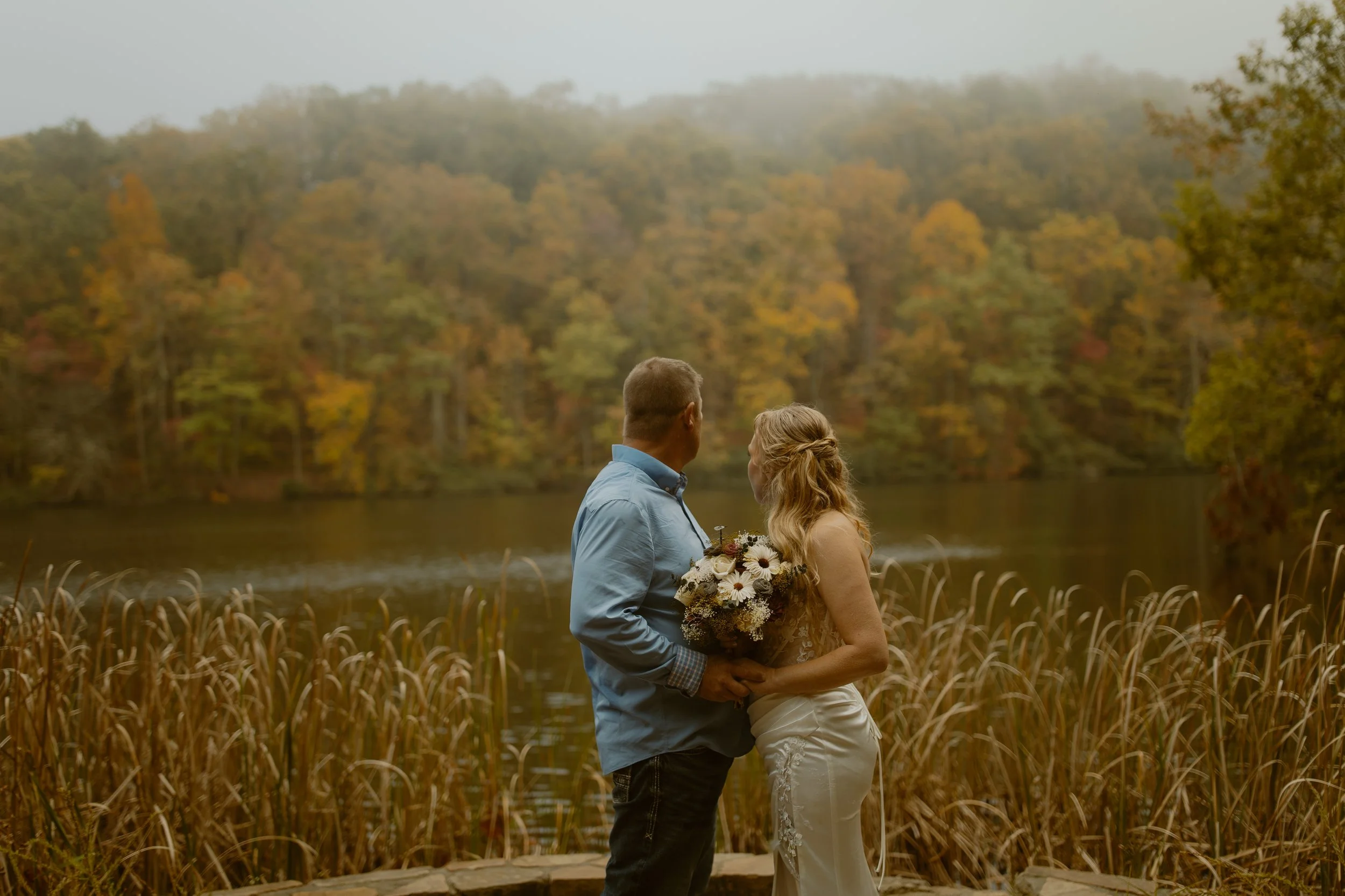 Tennessee-adventure-waterfall-fall-elopement