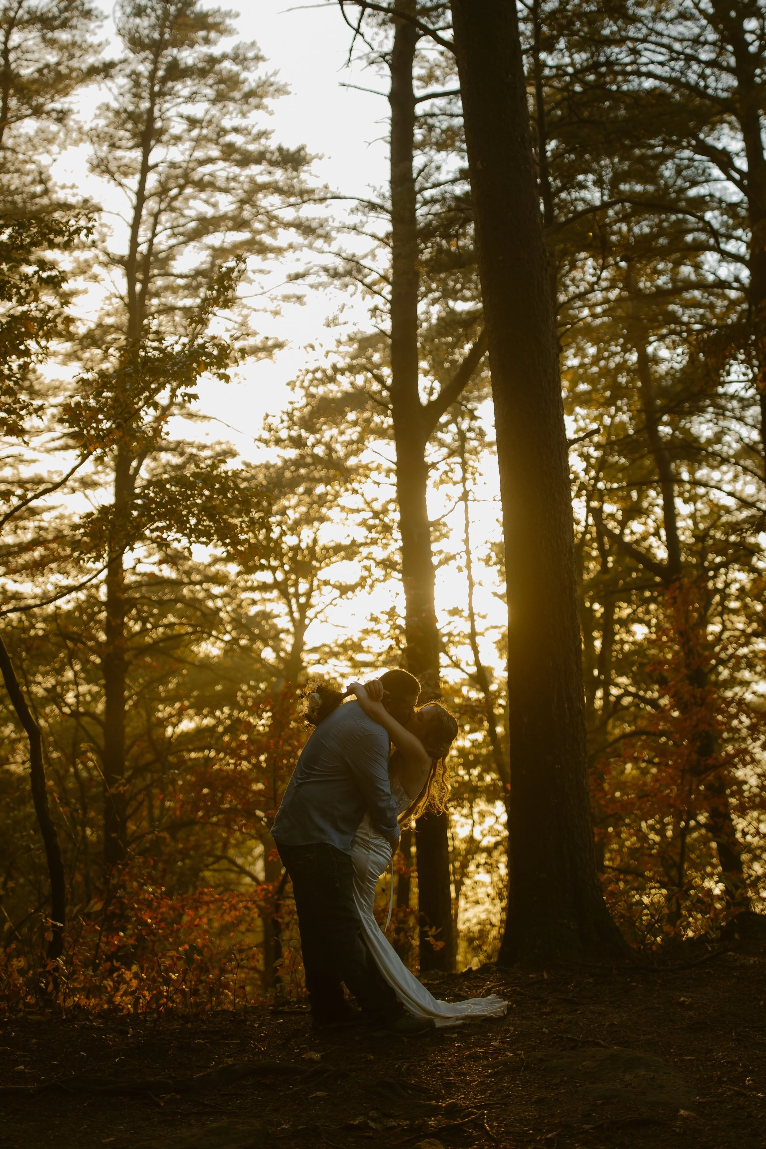 Tennessee-adventure-waterfall-fall-elopement