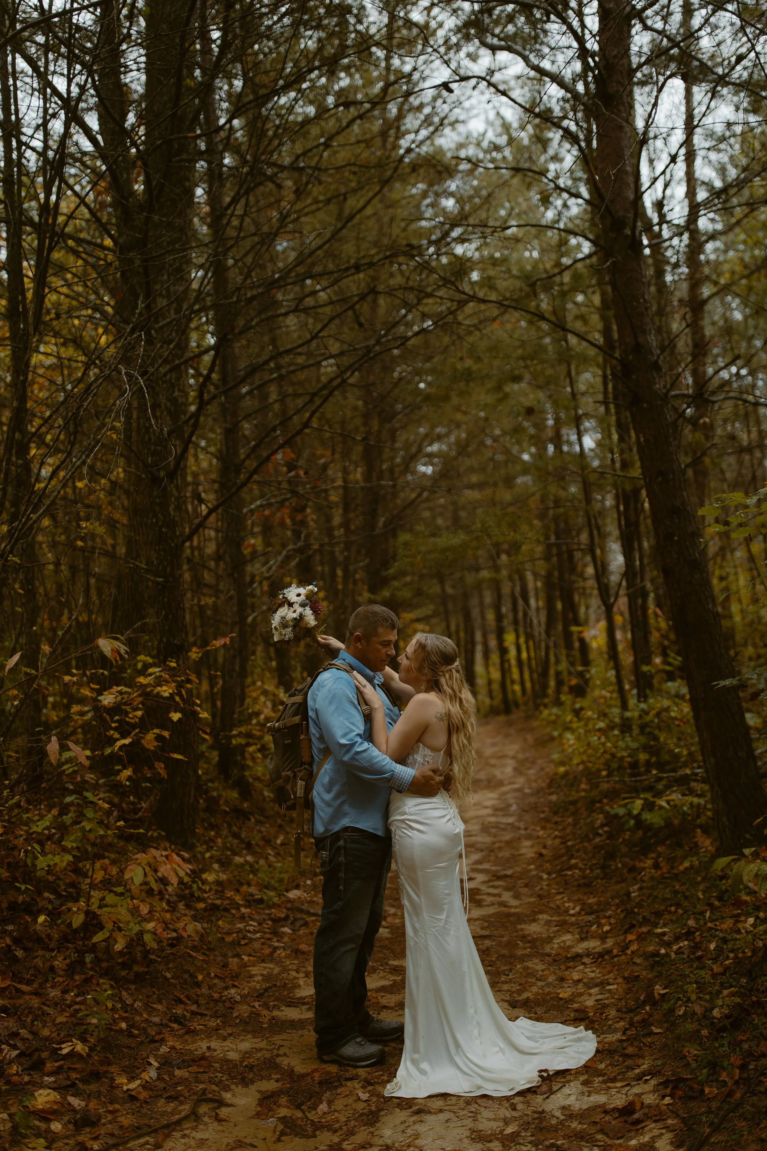 Tennessee-adventure-waterfall-fall-elopement
