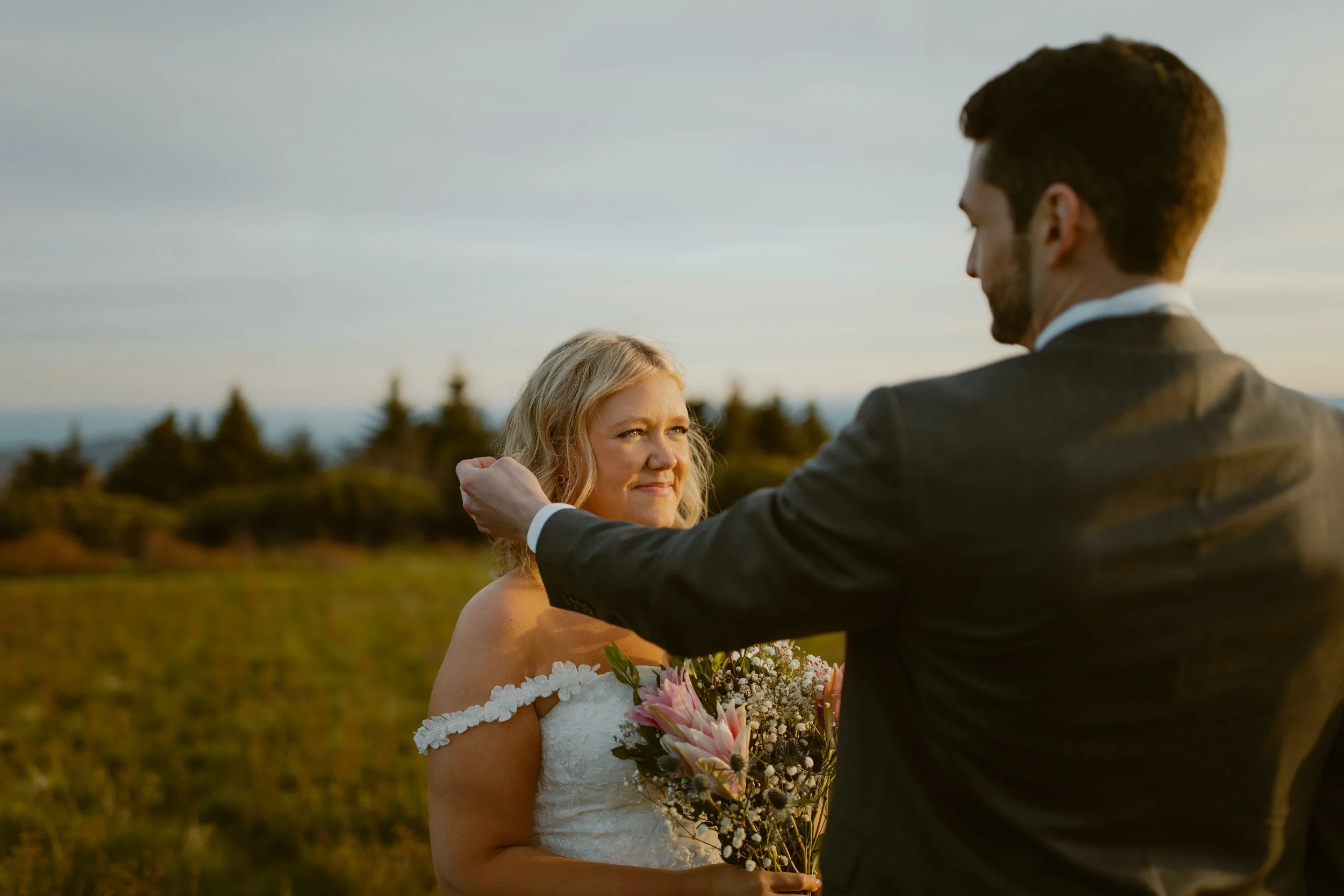 sunrise-roan-mountain-elopement-Tennessee