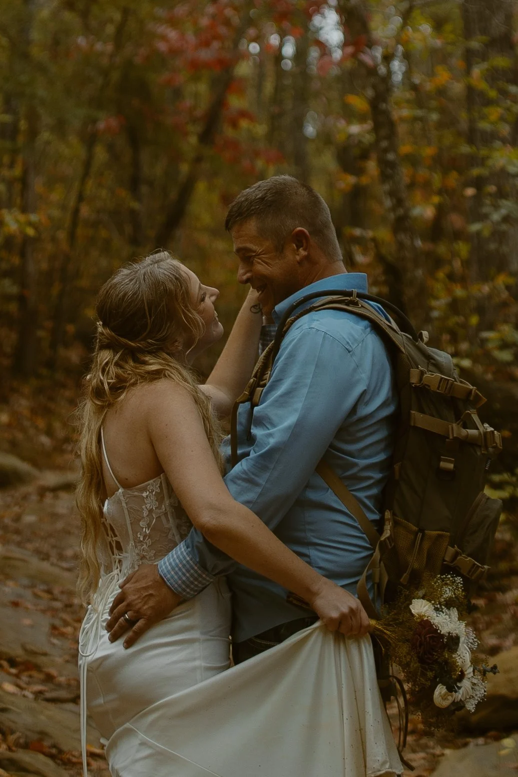 Tennessee-adventure-waterfall-fall-elopement