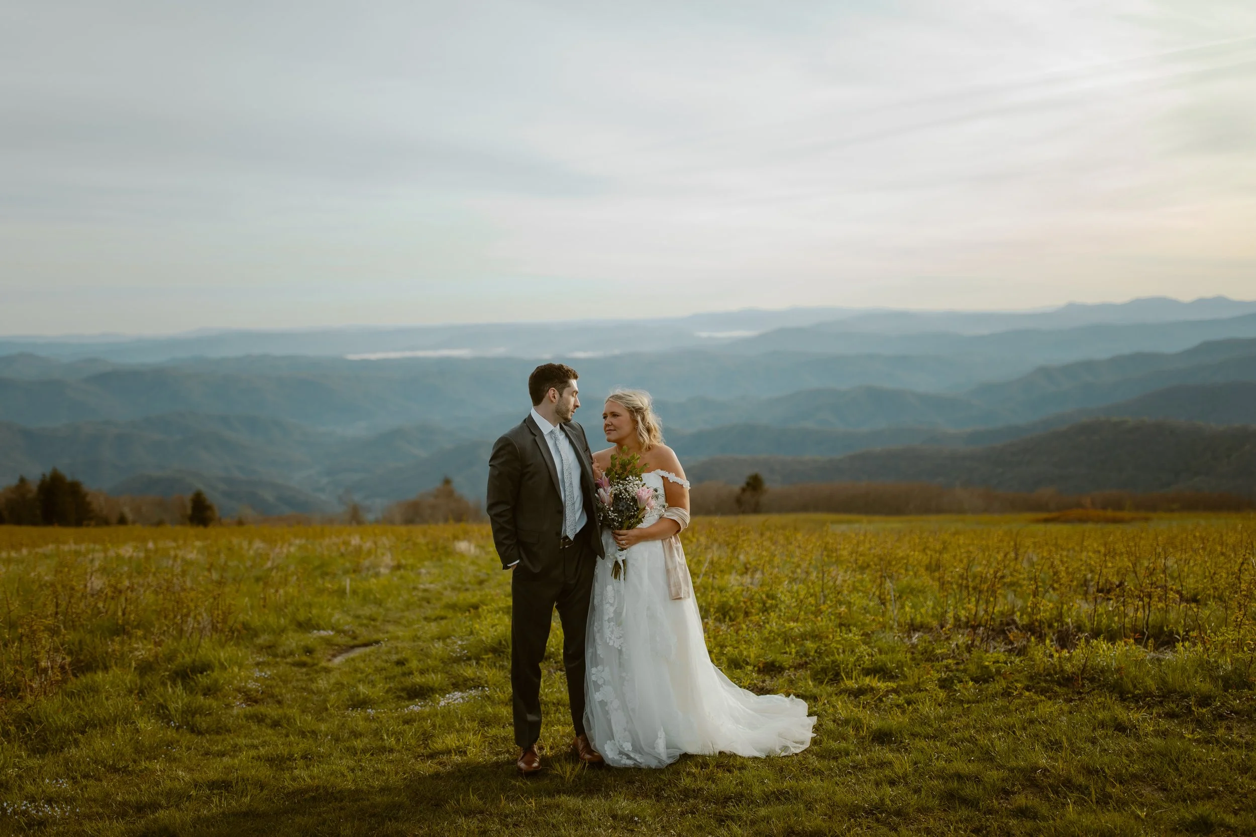 sunrise-roan-mountain-elopement-Tennessee